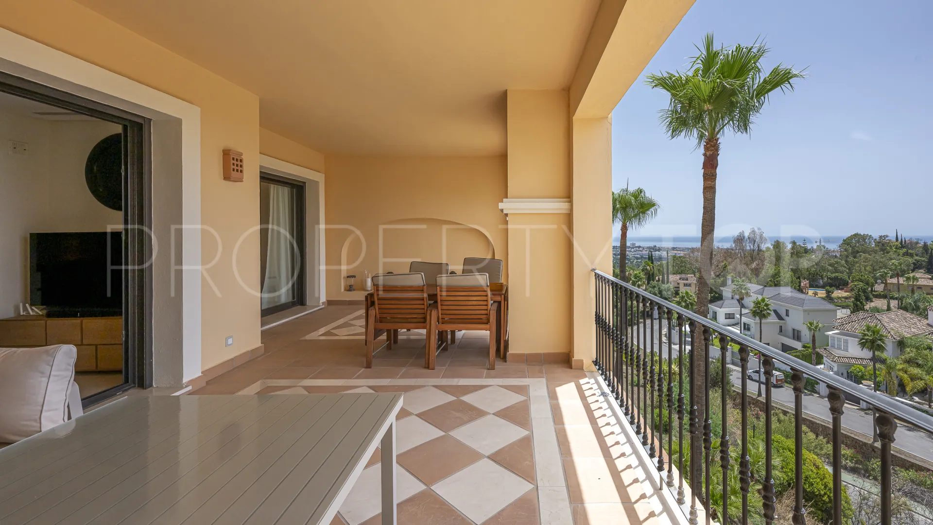 Apartment with 2 bedrooms for sale in Marbella