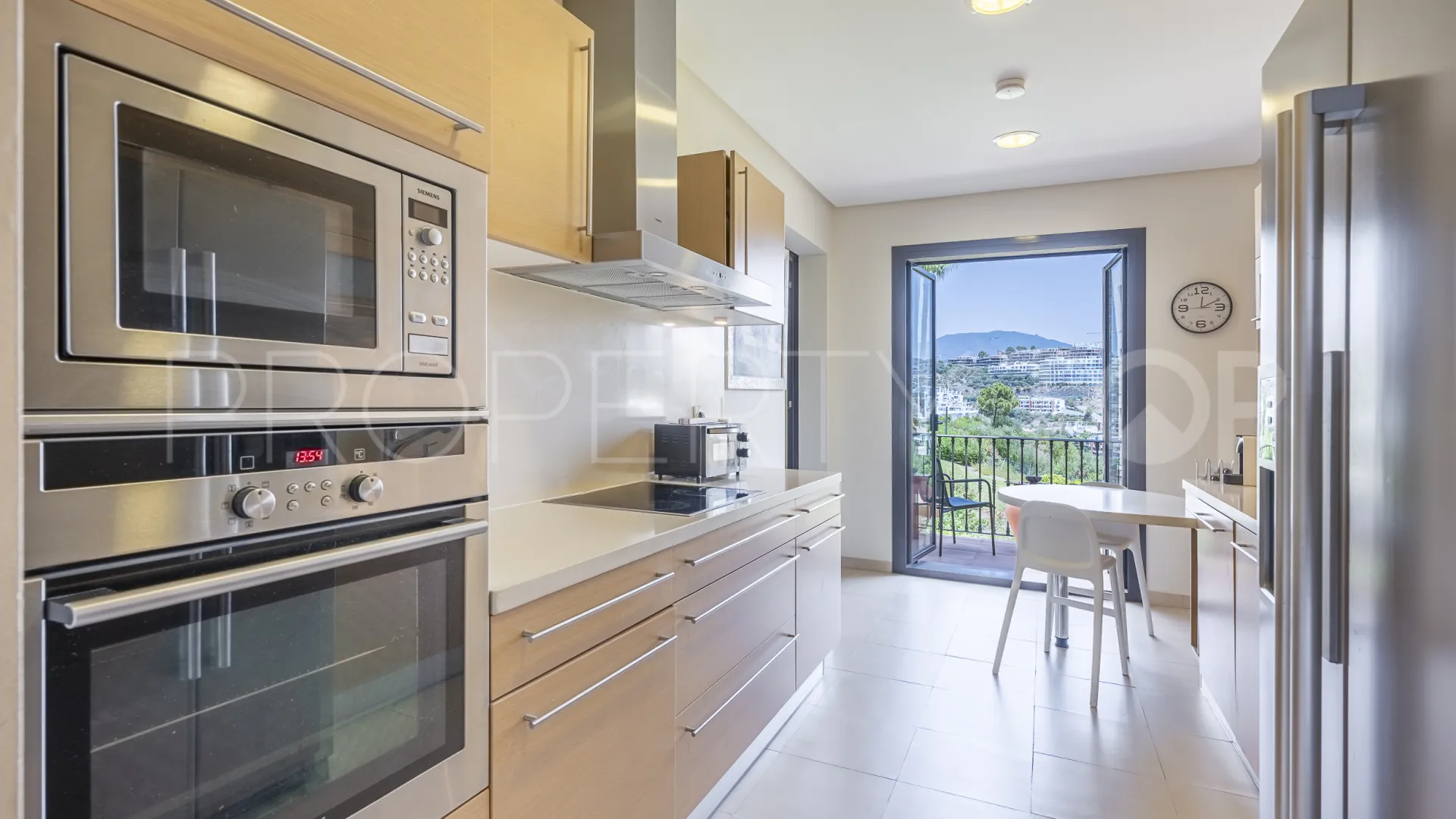 Apartment with 2 bedrooms for sale in Marbella