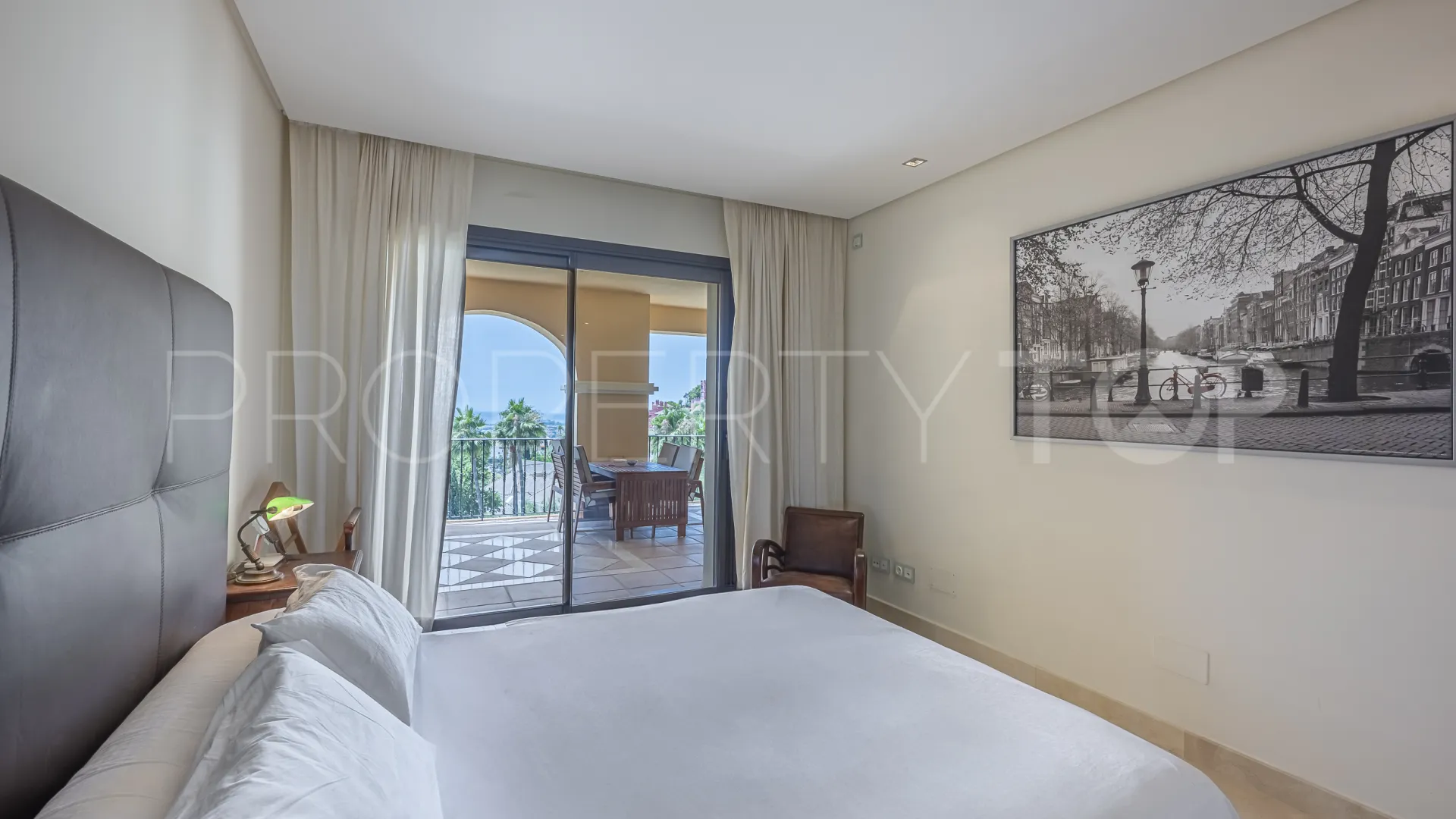 Apartment with 2 bedrooms for sale in Marbella