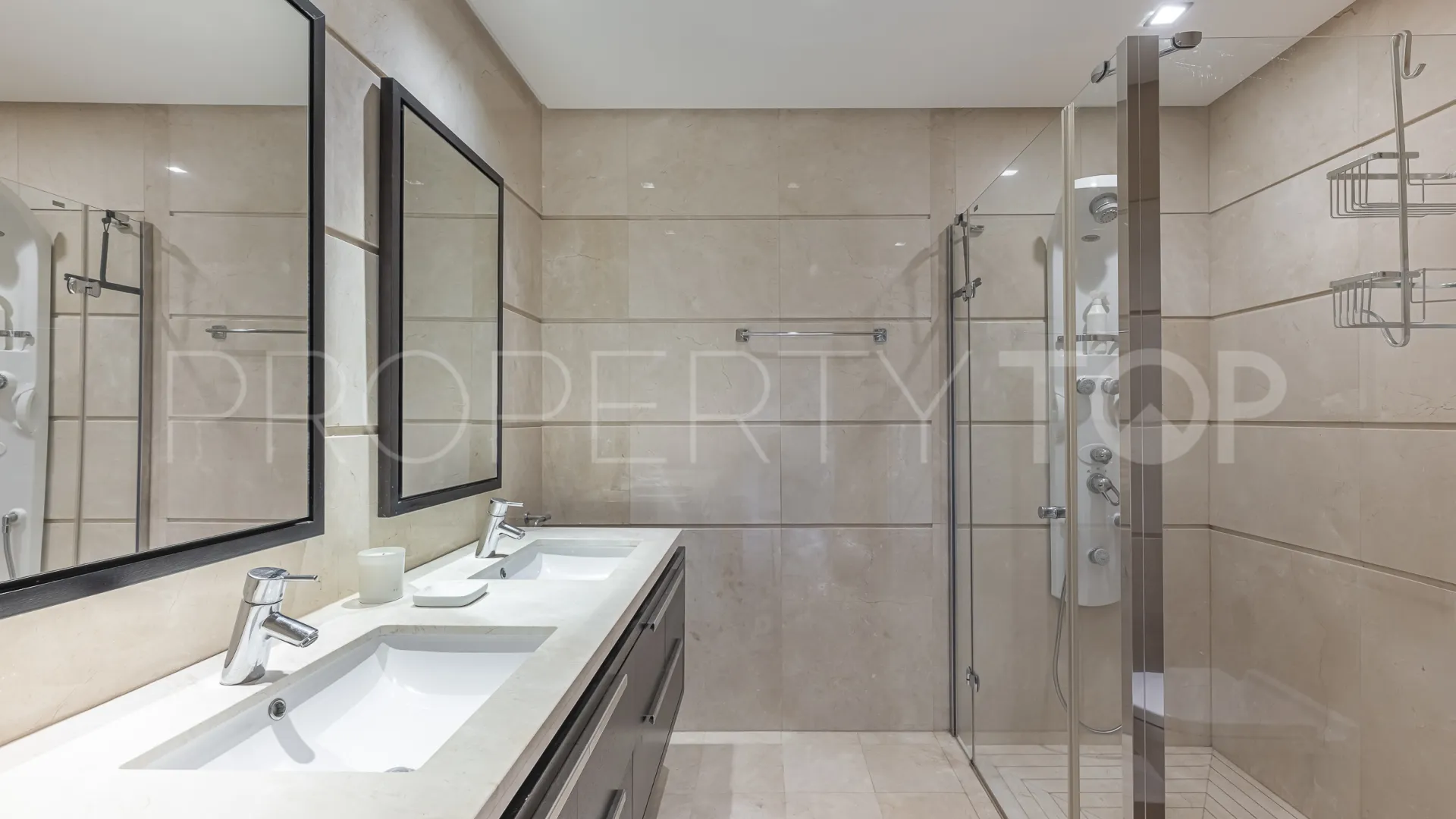 Apartment with 2 bedrooms for sale in Marbella