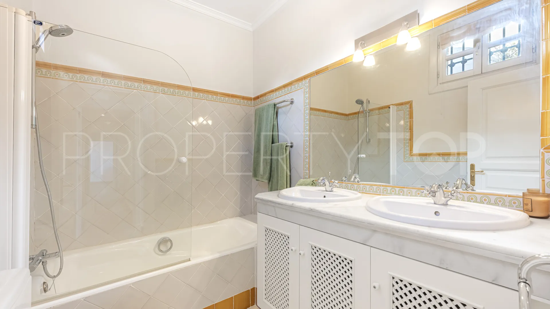 4 bedrooms Monte Mayor town house for sale