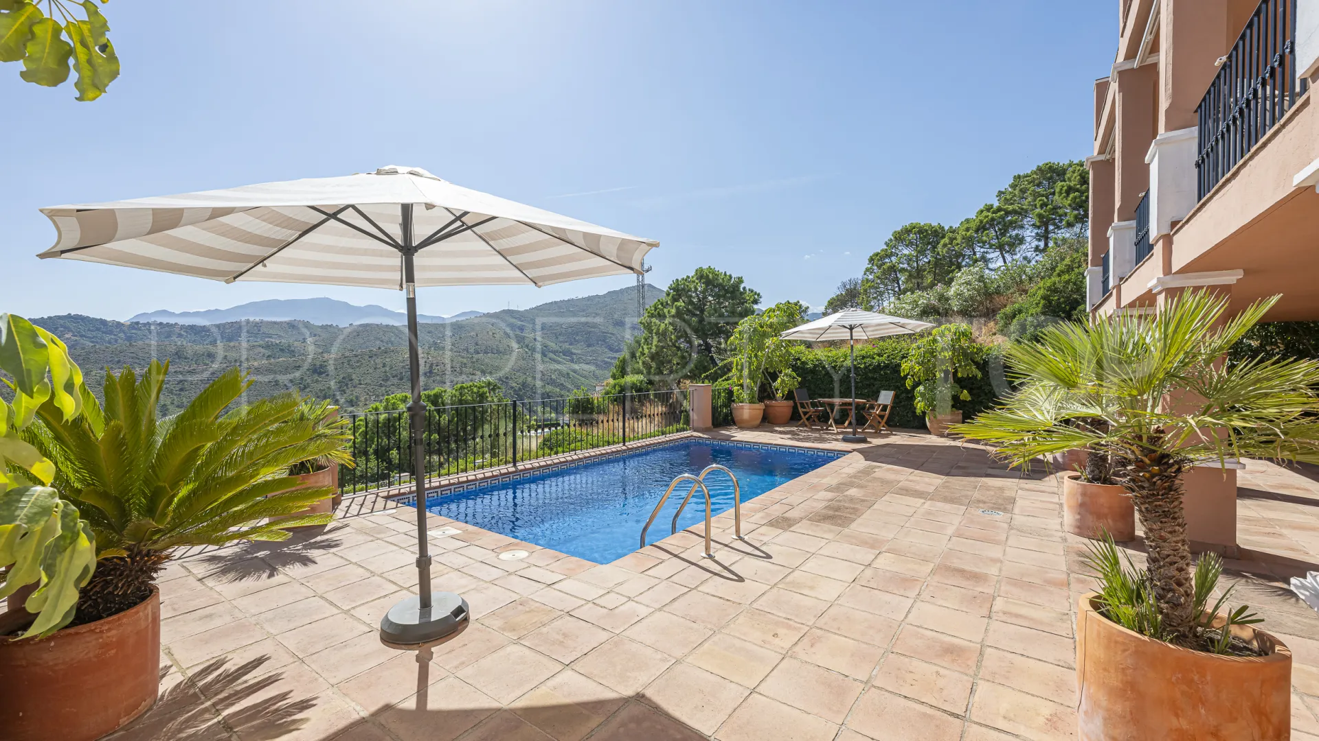 4 bedrooms Monte Mayor town house for sale