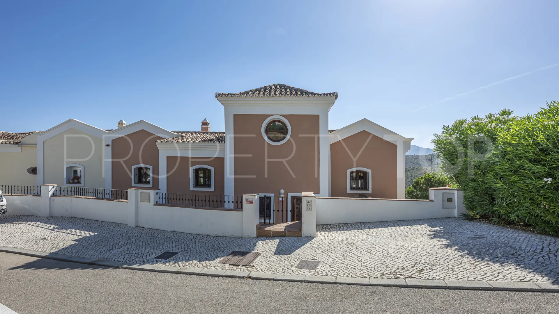 4 bedrooms Monte Mayor town house for sale
