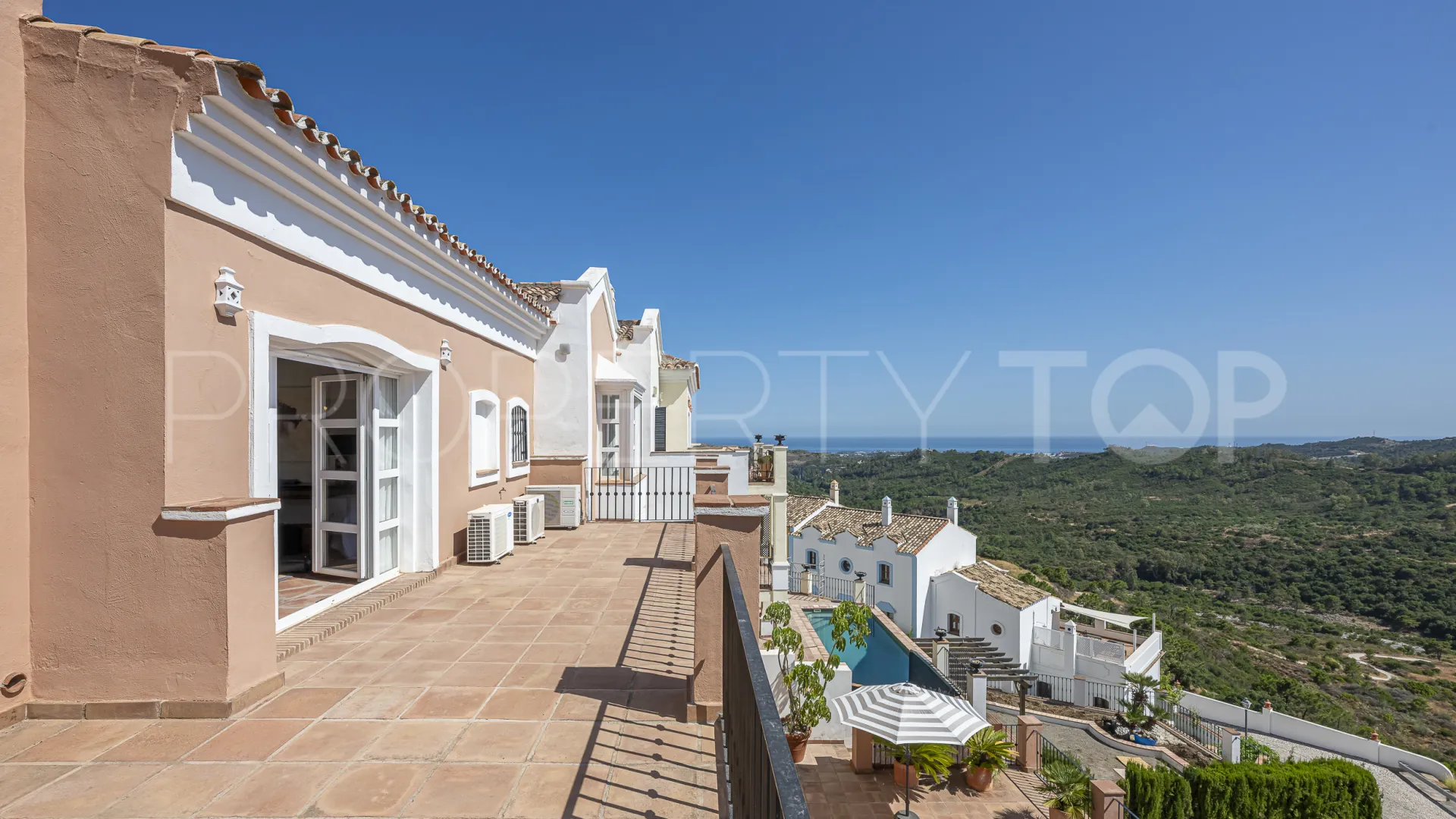 4 bedrooms Monte Mayor town house for sale