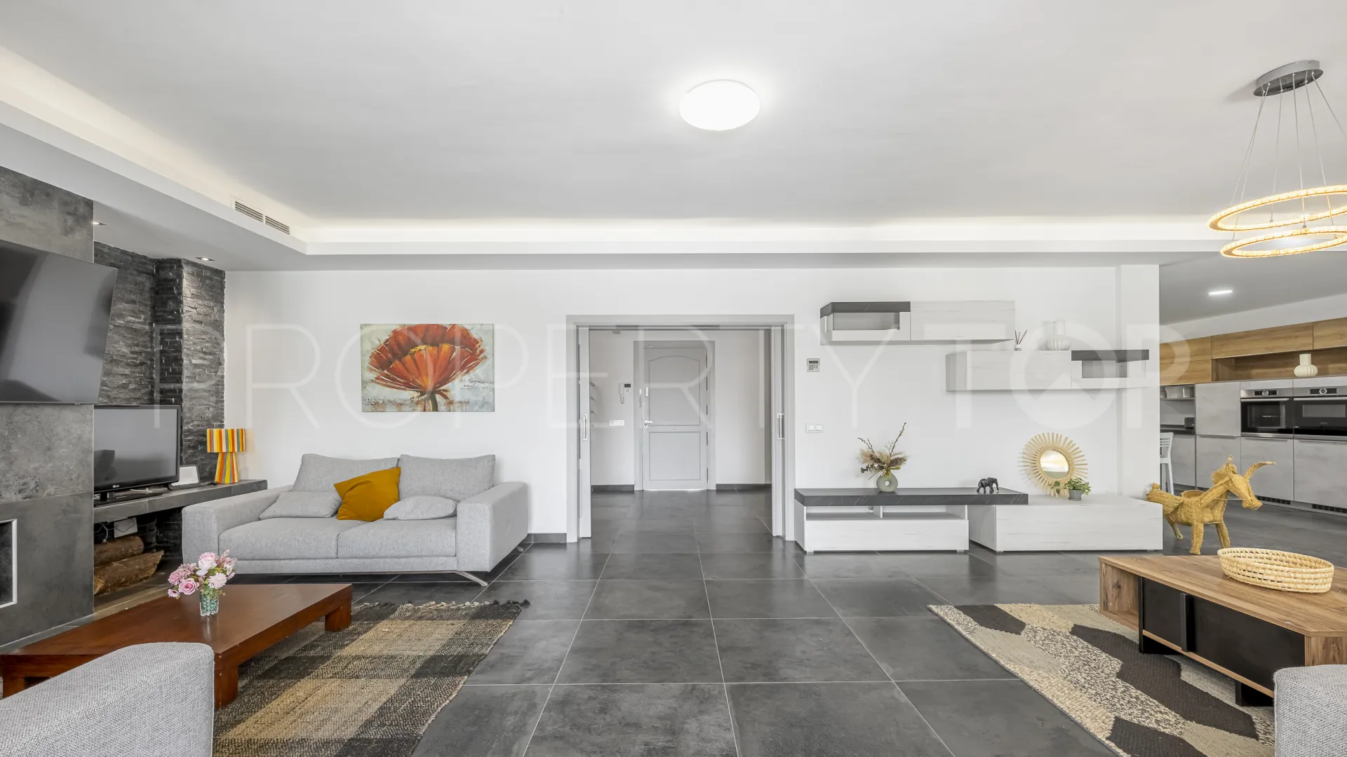 6 bedrooms Aloha villa for sale