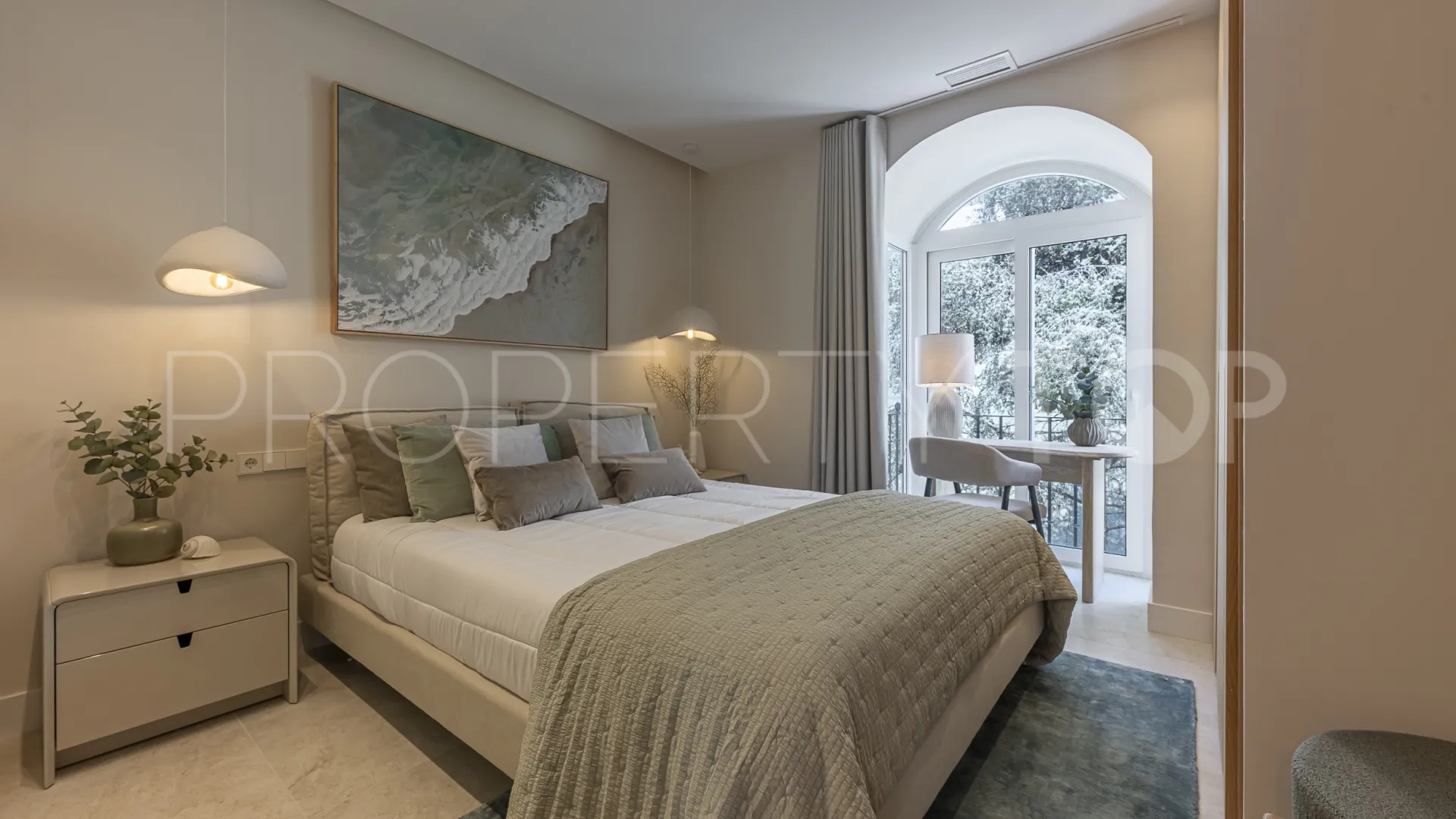 Duplex de 4 dormitorios en venta en Aloha Gardens
