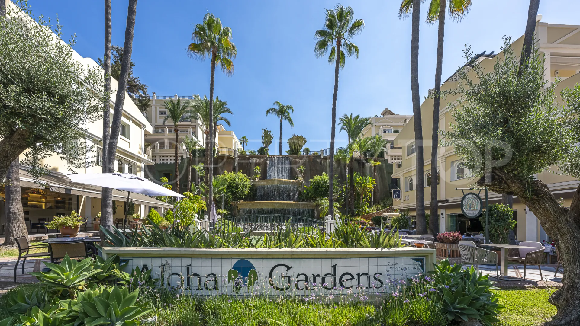 Duplex de 4 dormitorios en venta en Aloha Gardens