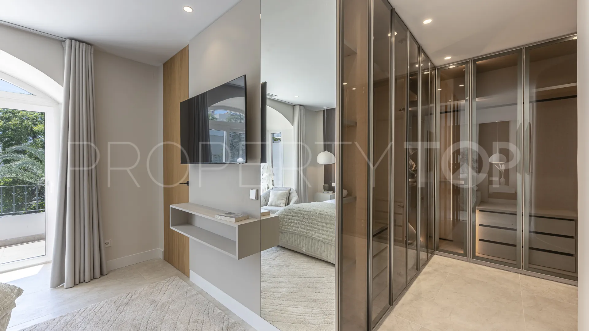 Duplex de 4 dormitorios en venta en Aloha Gardens