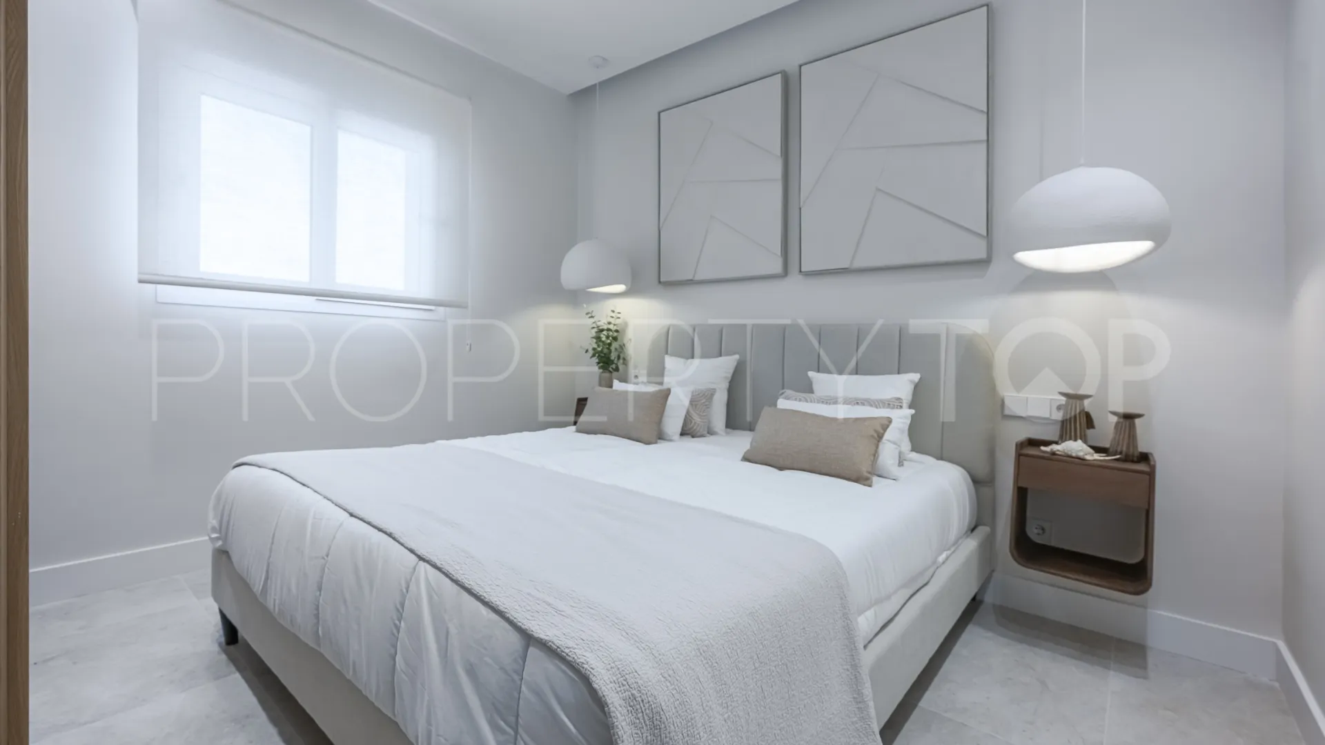 Duplex de 4 dormitorios en venta en Aloha Gardens