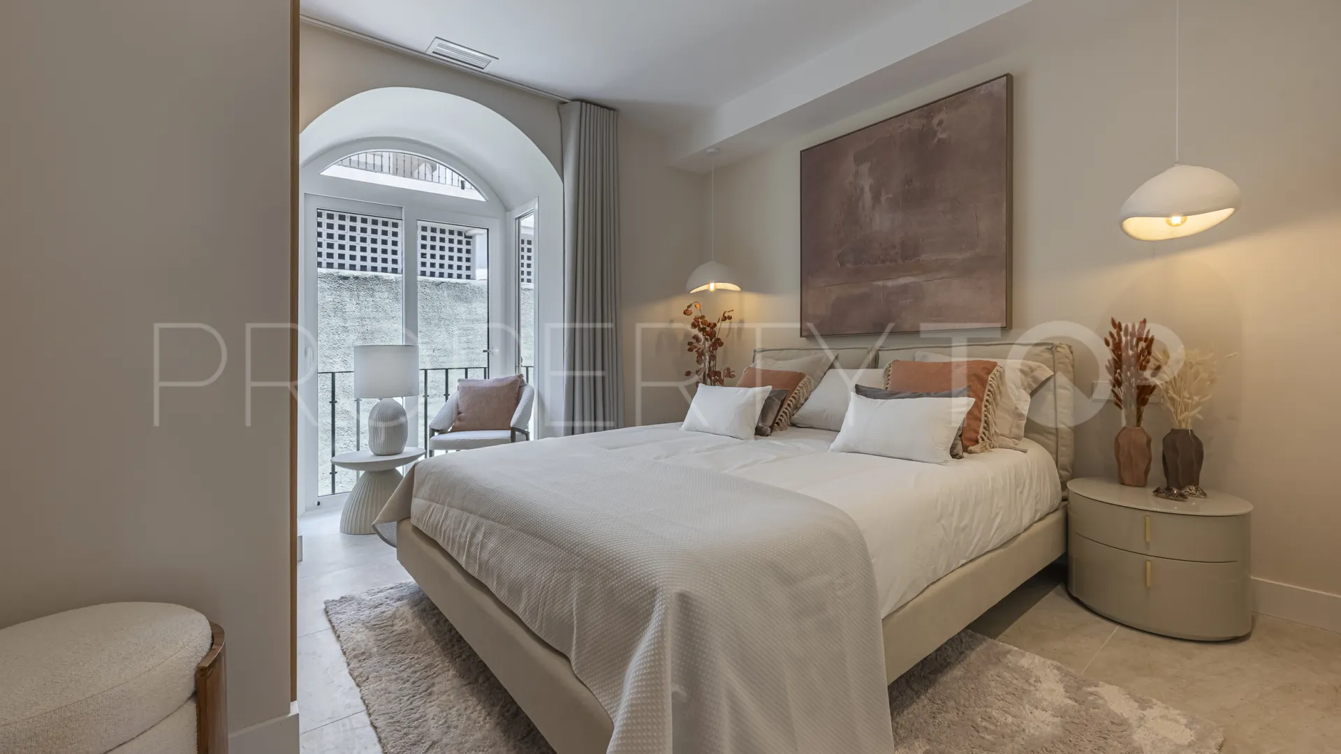 Duplex de 4 dormitorios en venta en Aloha Gardens
