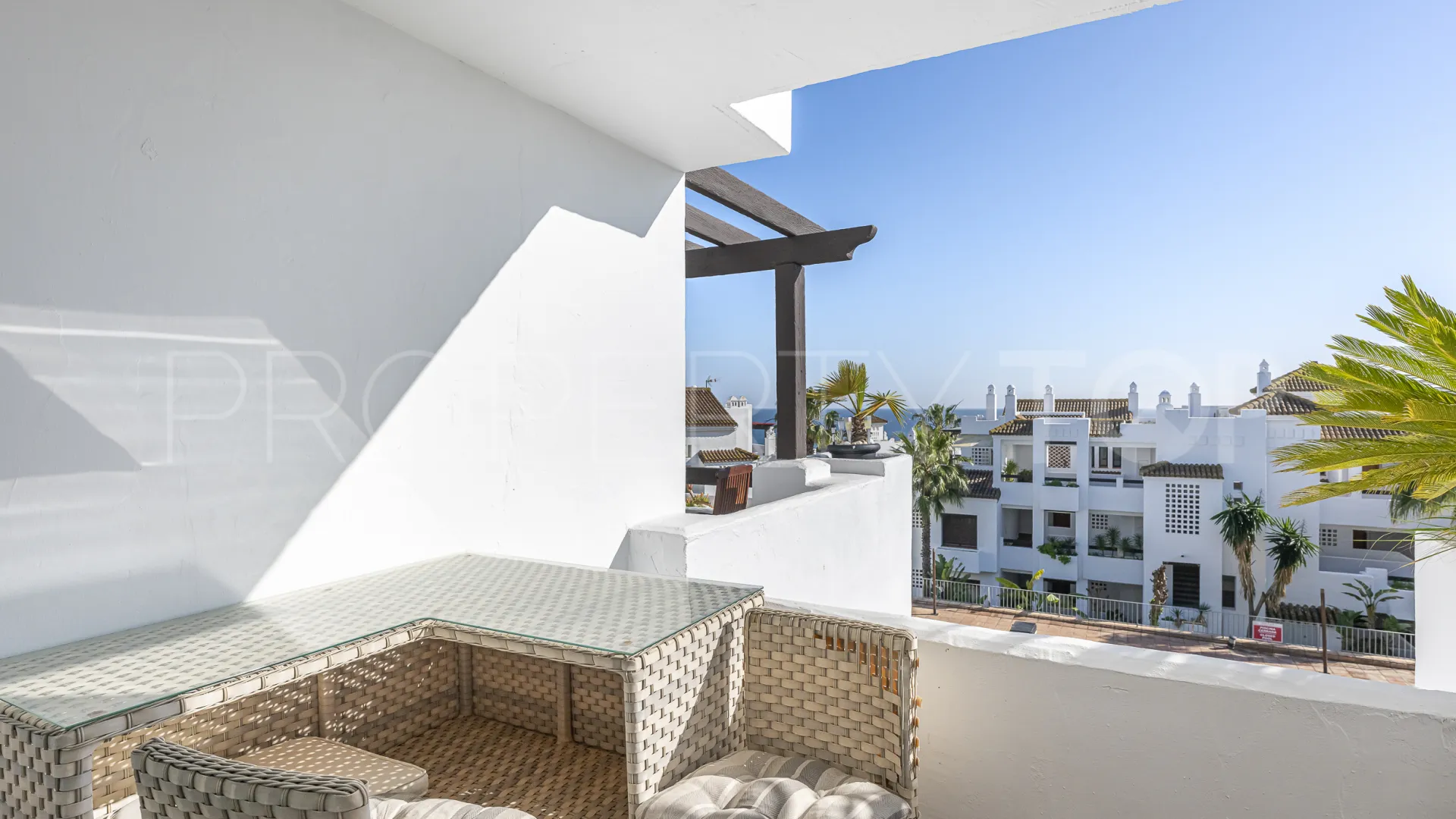 Comprar apartamento con 2 dormitorios en Alcaidesa
