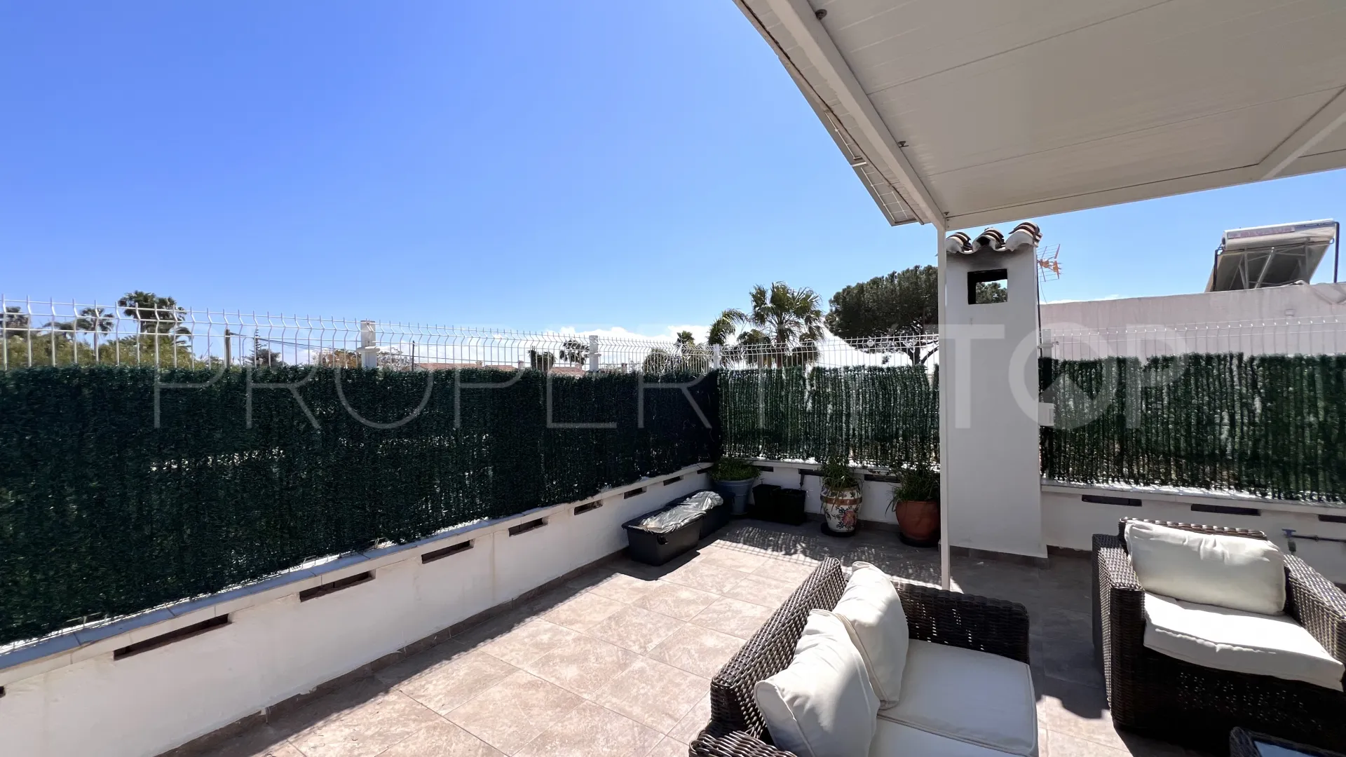 Estepona, adosado con 3 dormitorios en venta