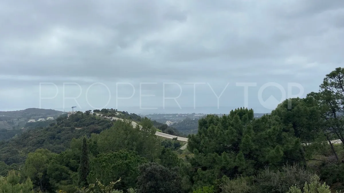 Parcela residencial a la venta en Benahavis