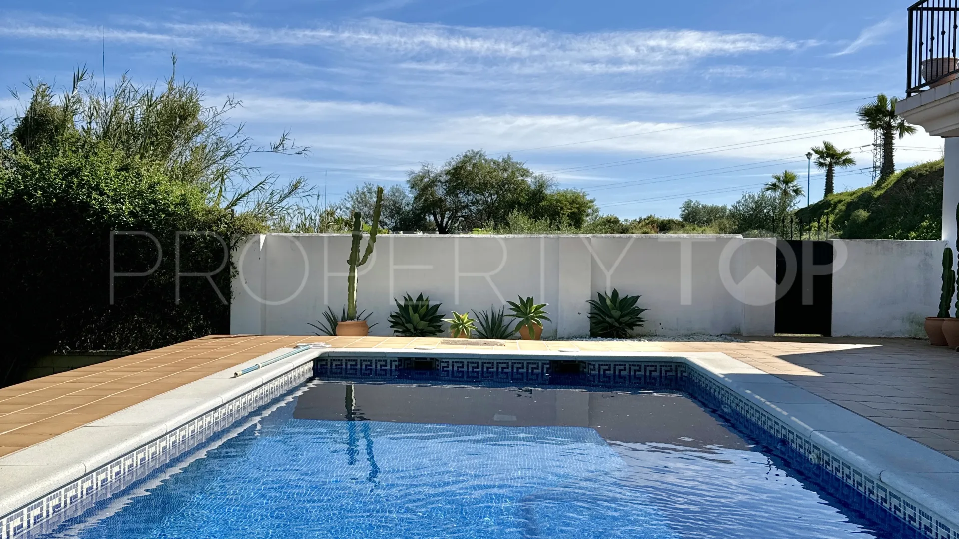 Altos de Estepona, casa de 3 dormitorios a la venta
