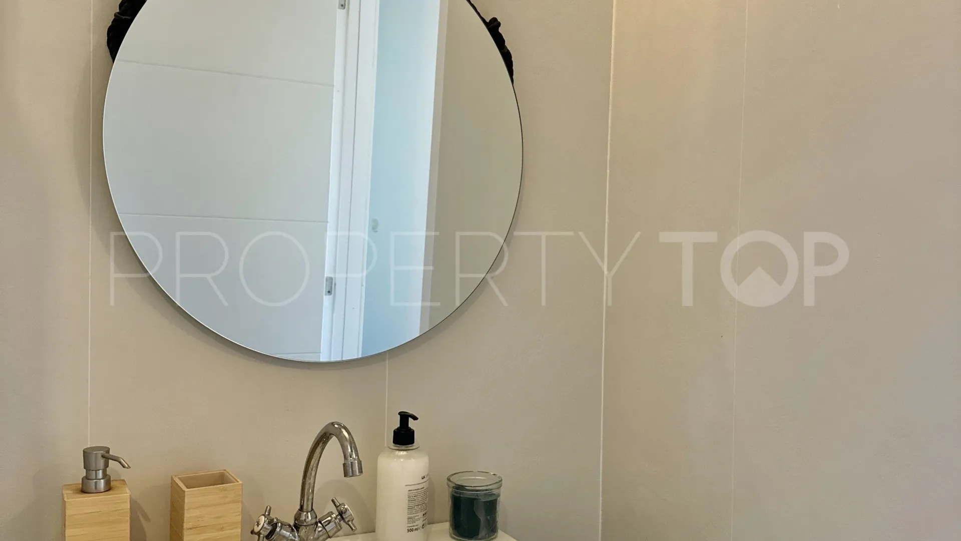 Altos de Estepona, casa de 3 dormitorios a la venta