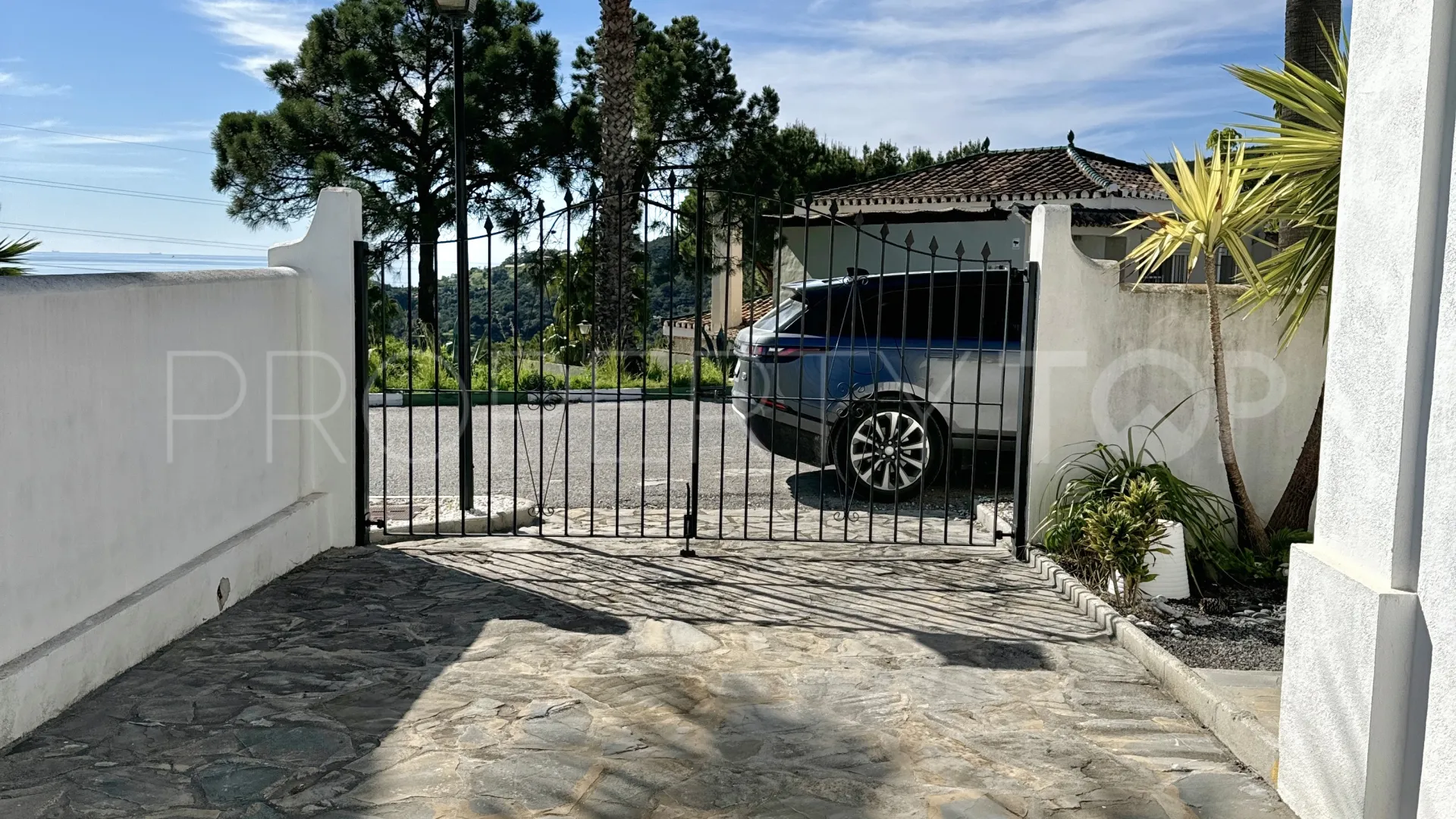 Altos de Estepona, casa de 3 dormitorios a la venta