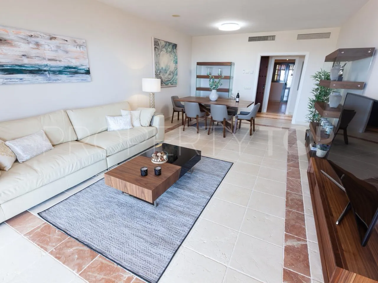 Se vende apartamento de 3 dormitorios en Los Flamingos