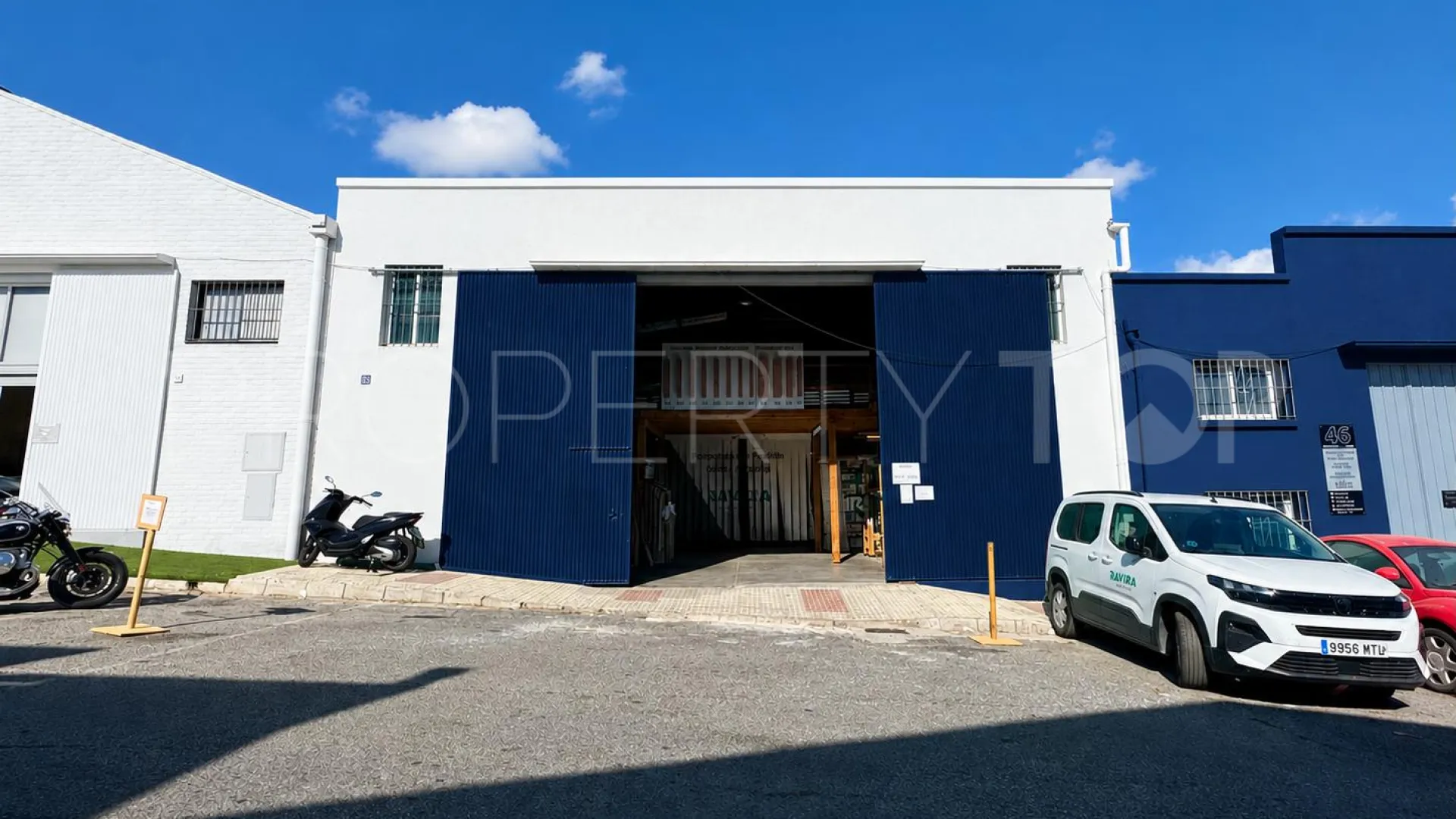 Comprar nave en Estepona