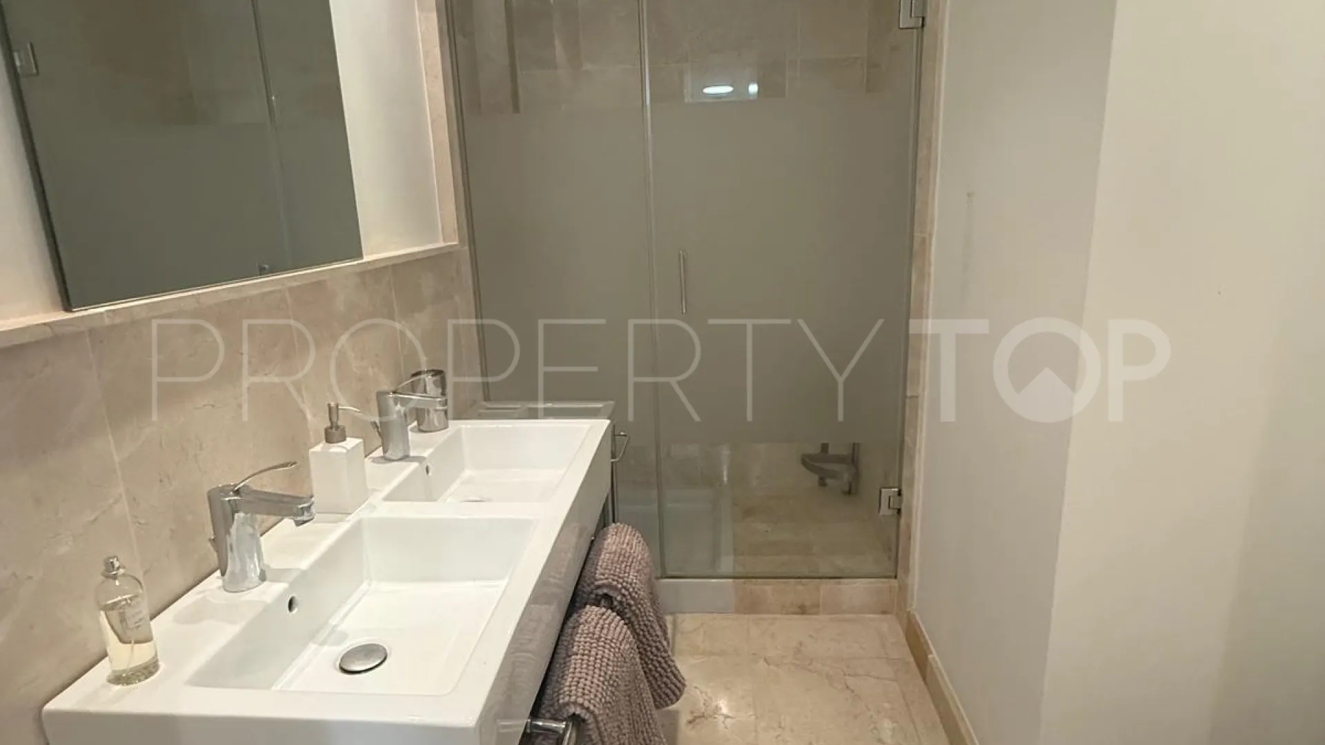 Apartamento de 4 dormitorios en venta en Acosta los Flamingos