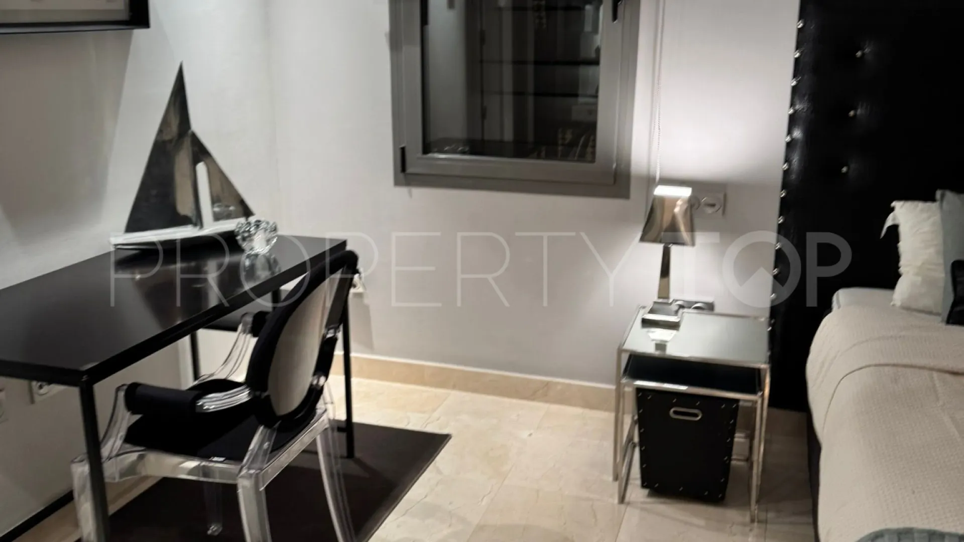 Apartamento de 4 dormitorios en venta en Acosta los Flamingos