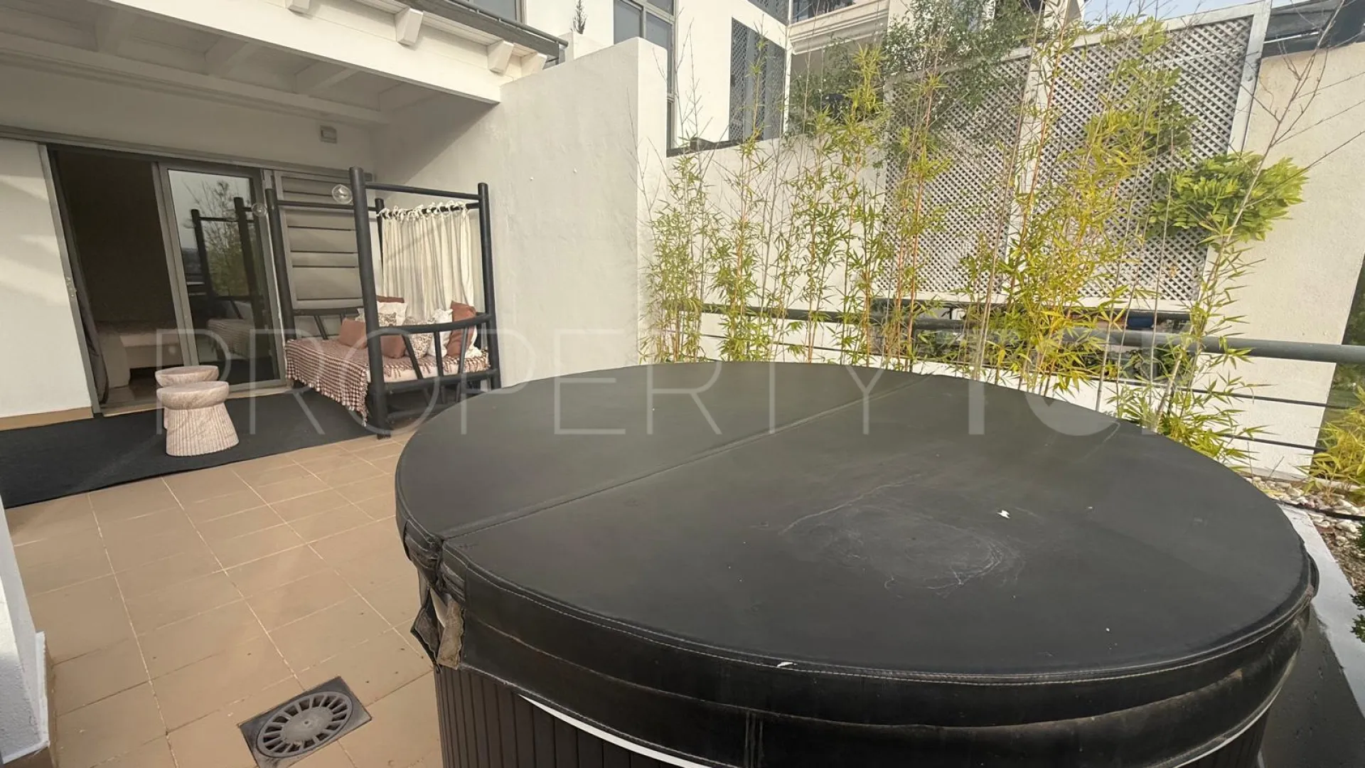 Apartamento de 4 dormitorios en venta en Acosta los Flamingos