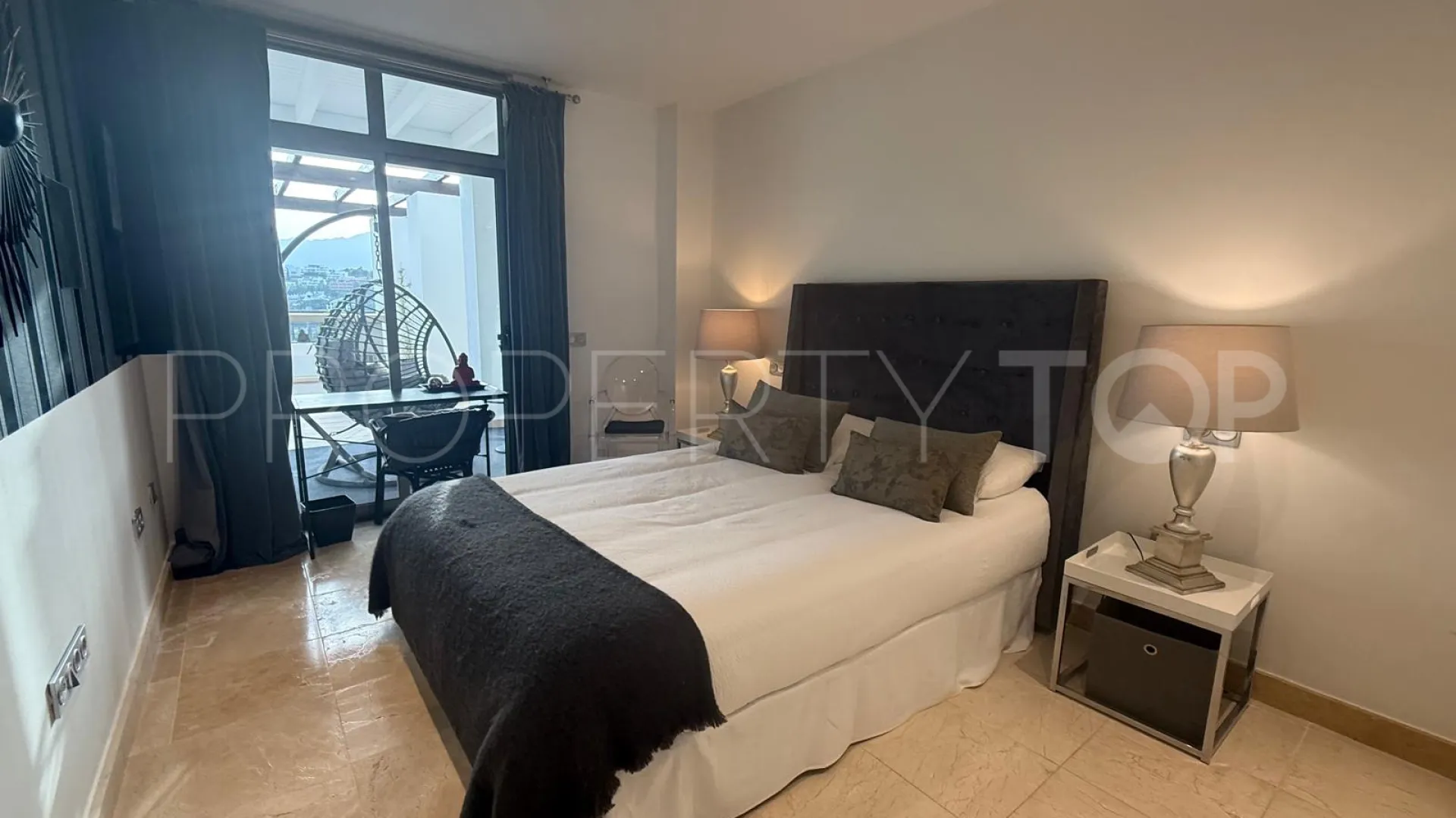 Apartamento de 4 dormitorios en venta en Acosta los Flamingos