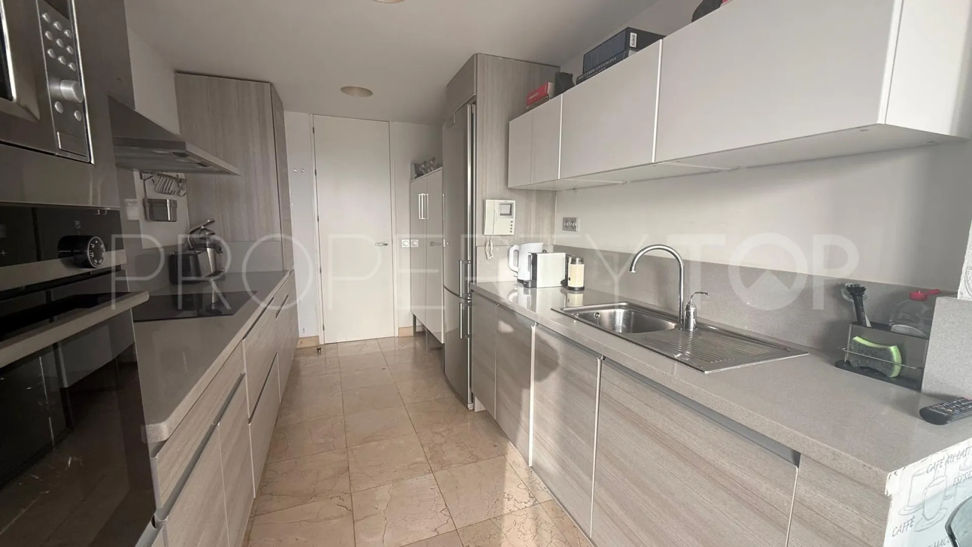 Apartamento de 4 dormitorios en venta en Acosta los Flamingos