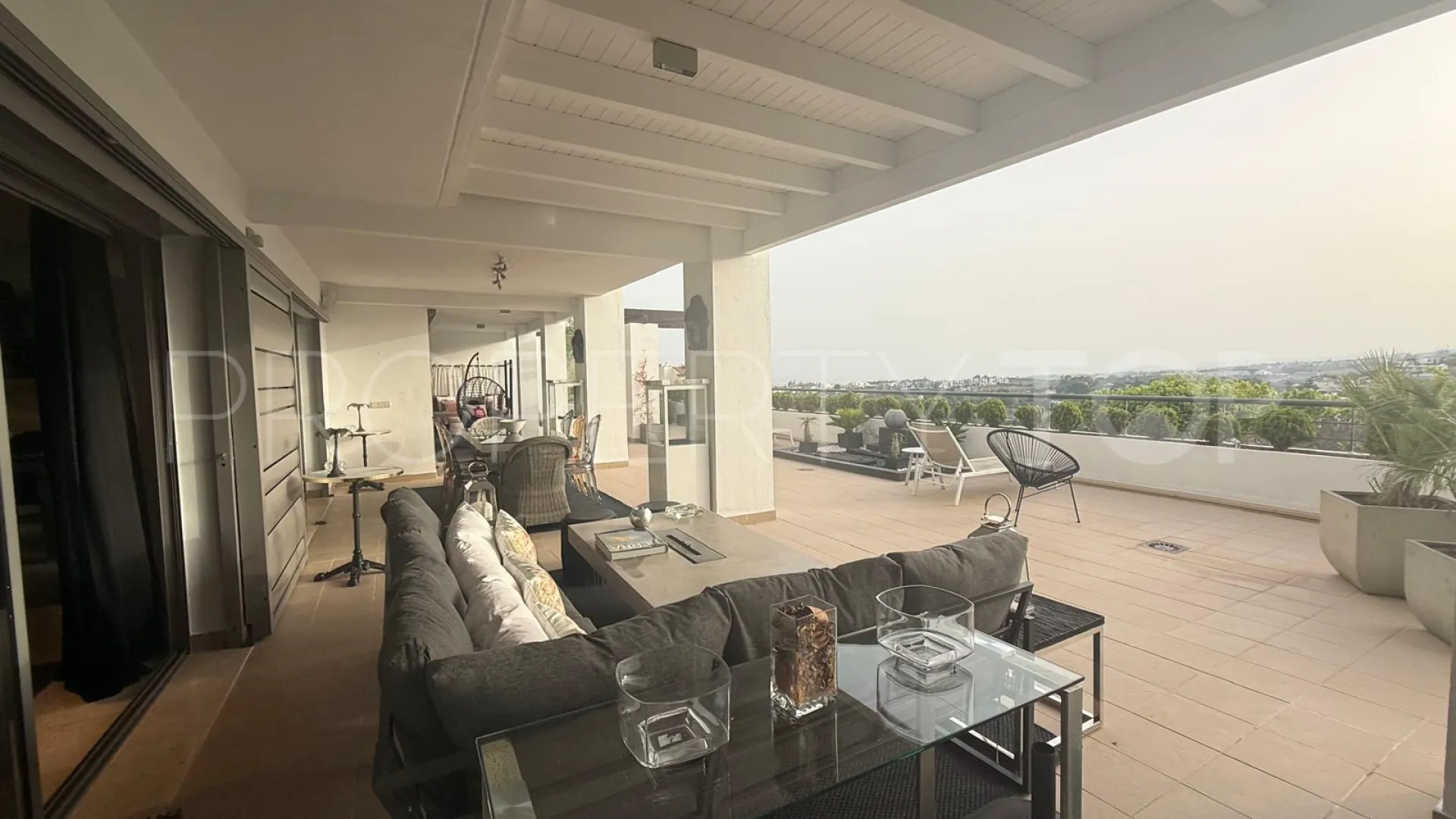 Apartamento de 4 dormitorios en venta en Acosta los Flamingos