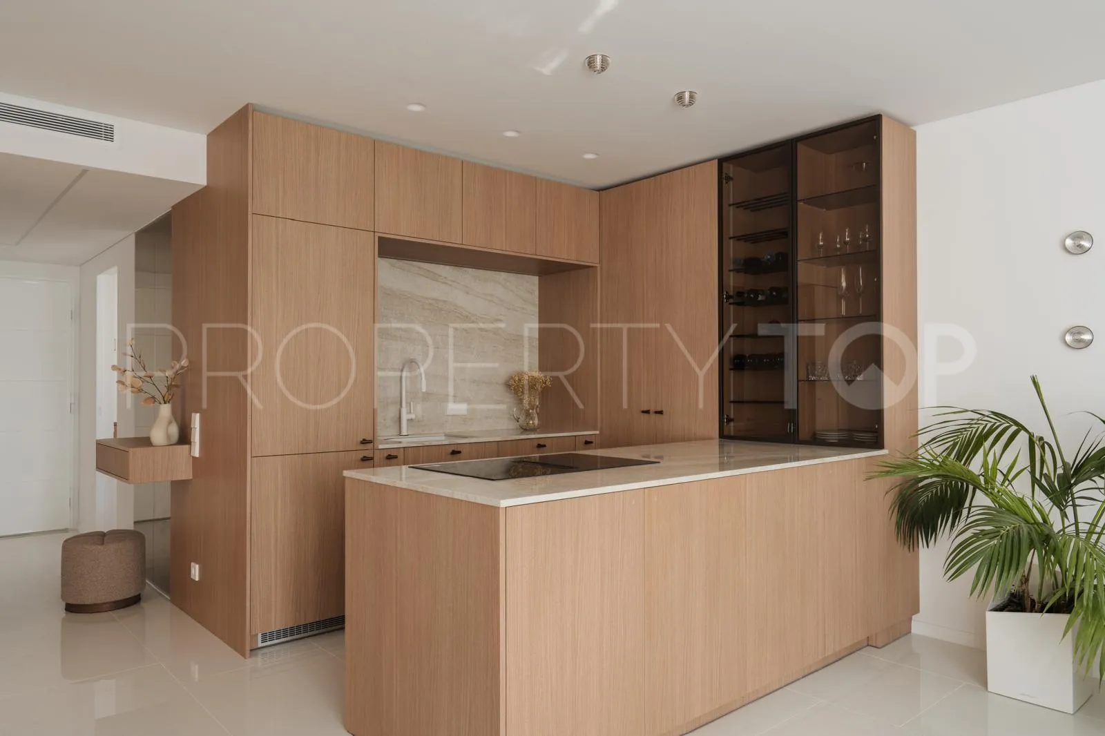 Atico duplex de 3 dormitorios en venta en Cortijo Blanco