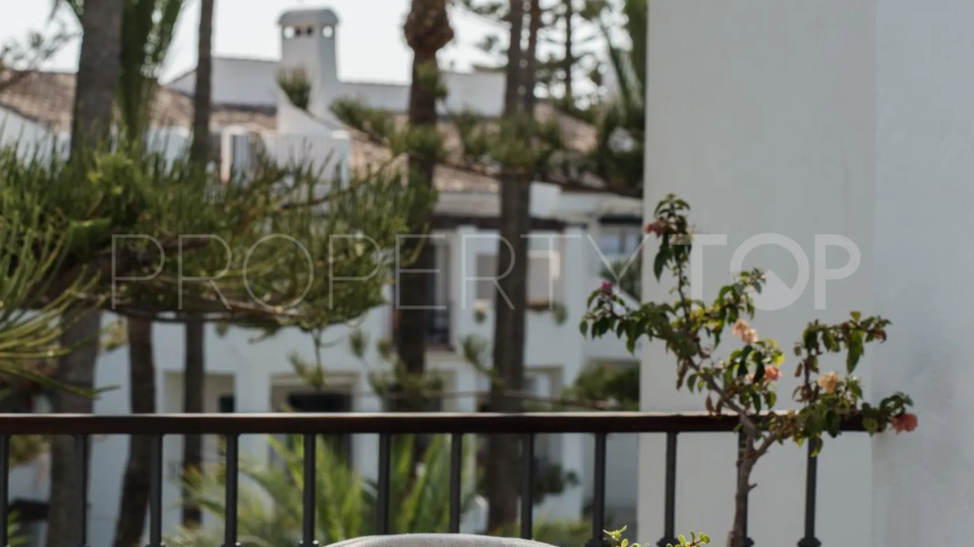 Atico duplex de 3 dormitorios en venta en Cortijo Blanco