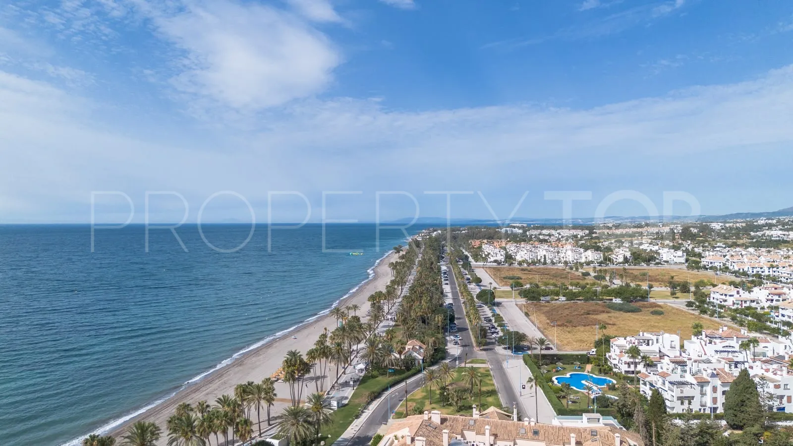 Atico duplex de 3 dormitorios en venta en Cortijo Blanco