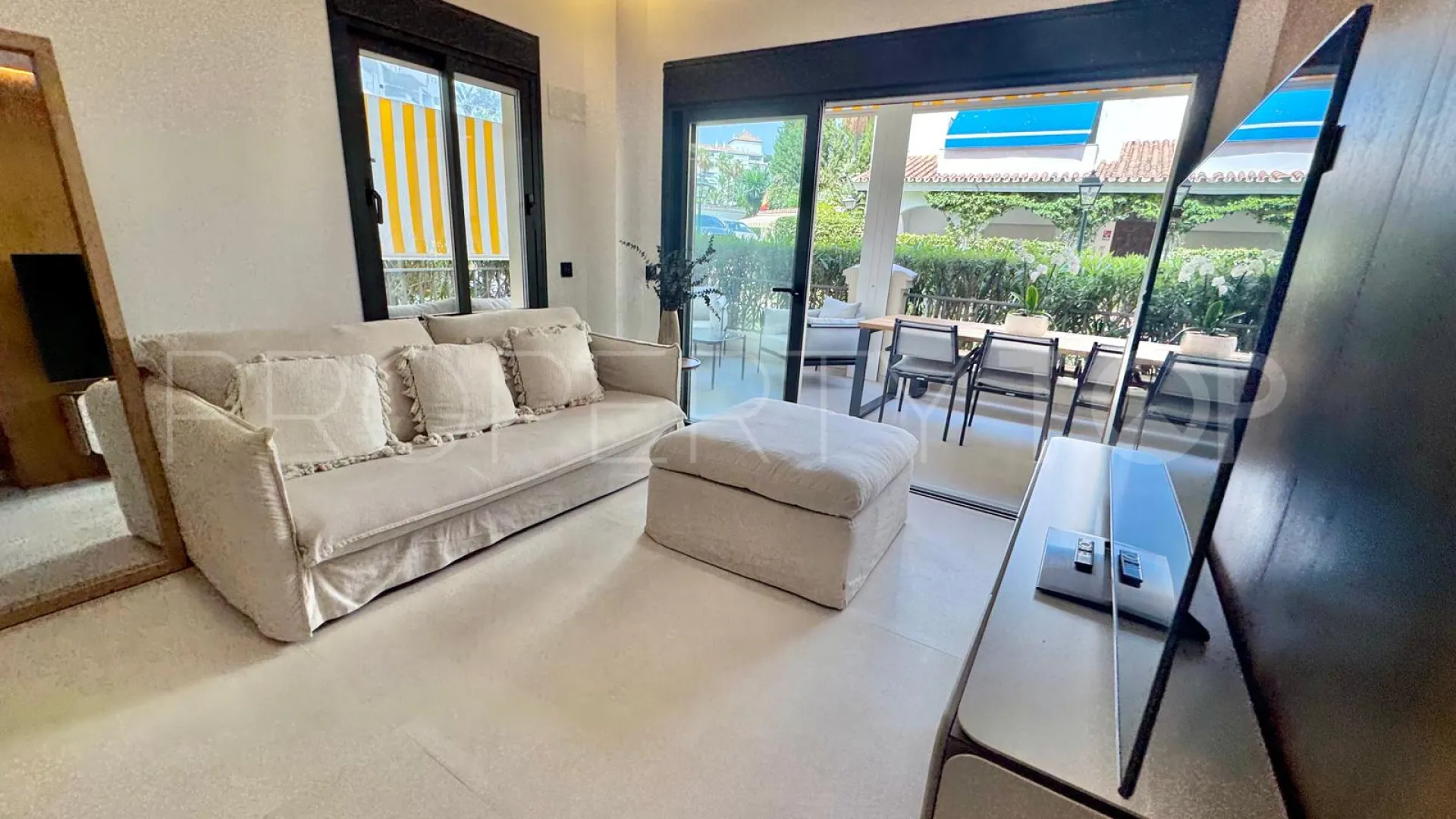 Andalucia del Mar, apartamento planta baja con 2 dormitorios a la venta