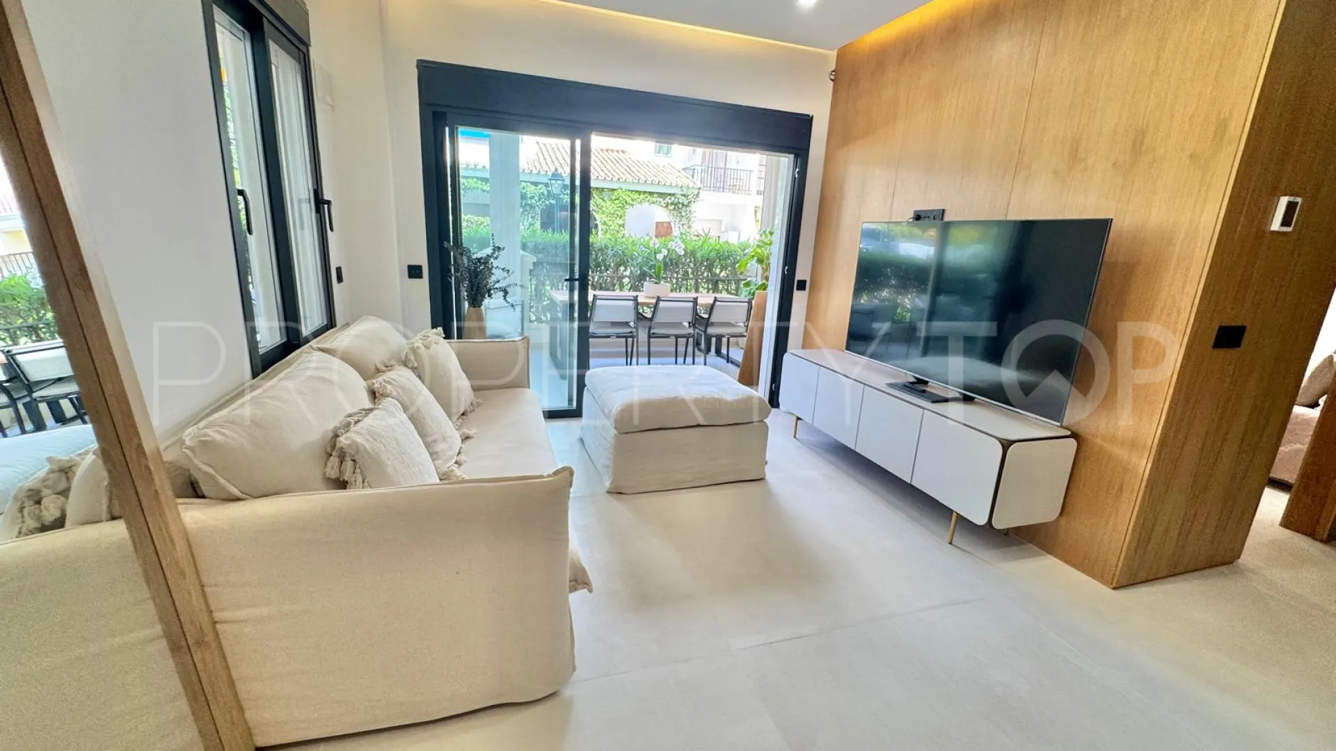 Andalucia del Mar, apartamento planta baja con 2 dormitorios a la venta