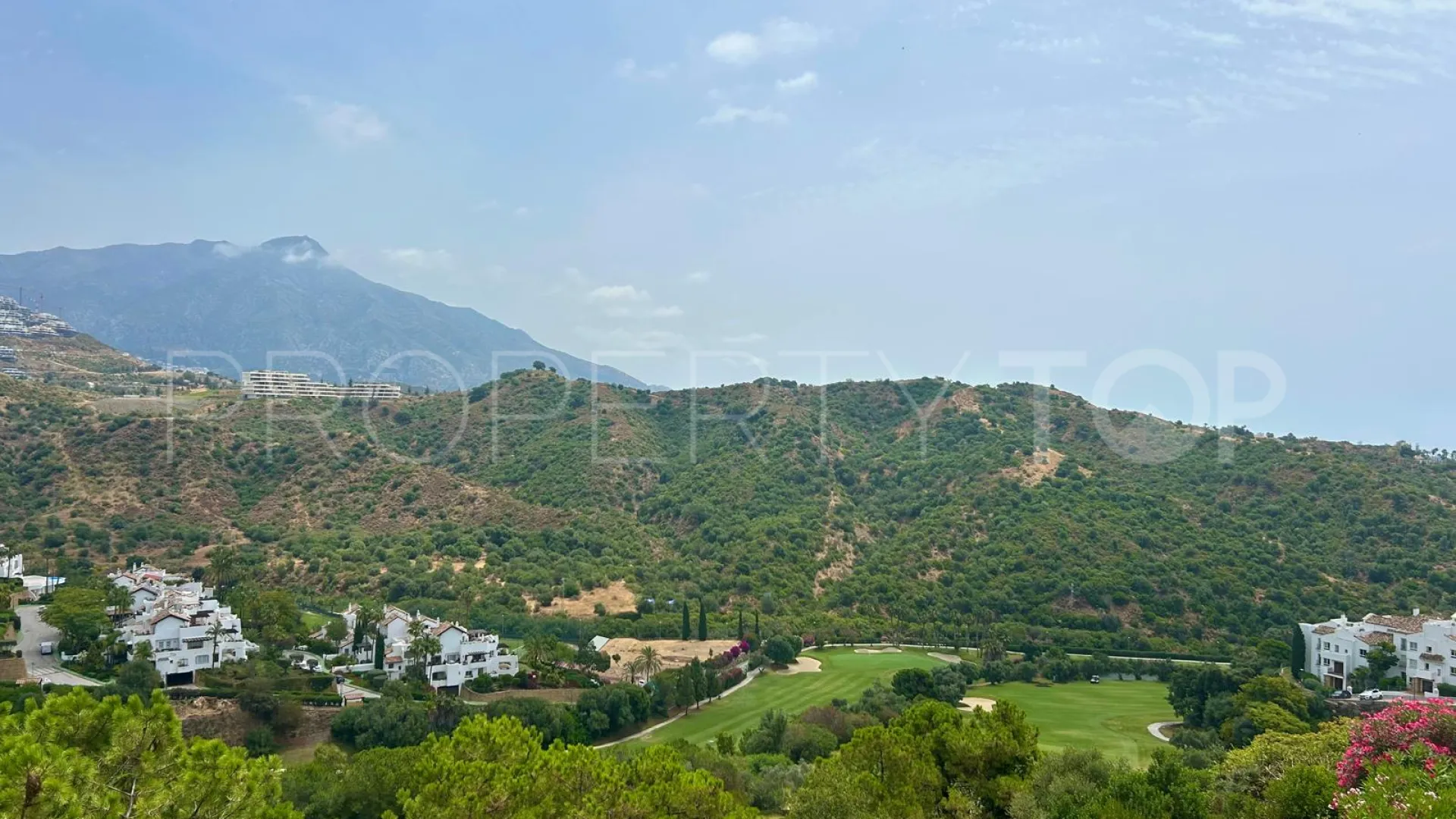 Apartamento de 2 dormitorios en venta en Altos de La Quinta