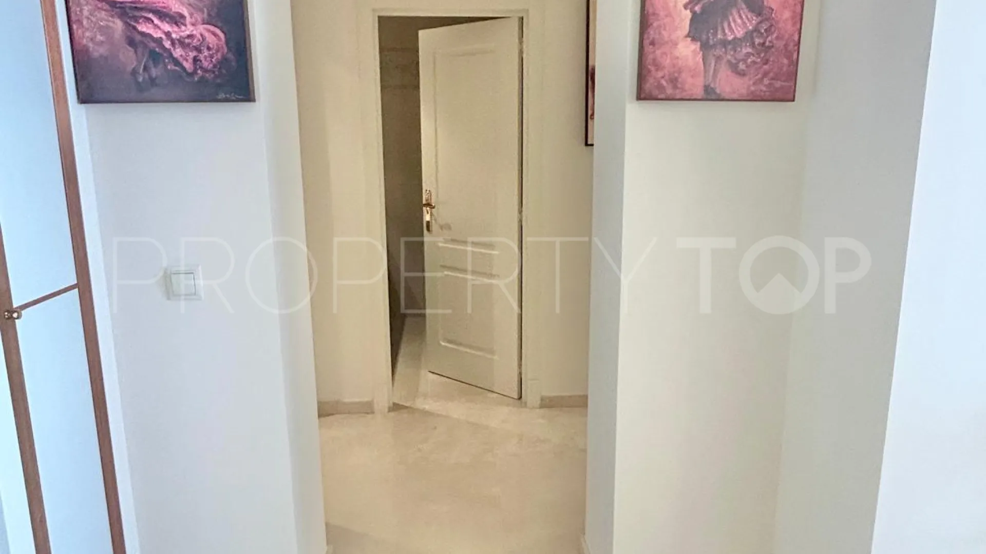 Apartamento de 2 dormitorios en venta en Altos de La Quinta