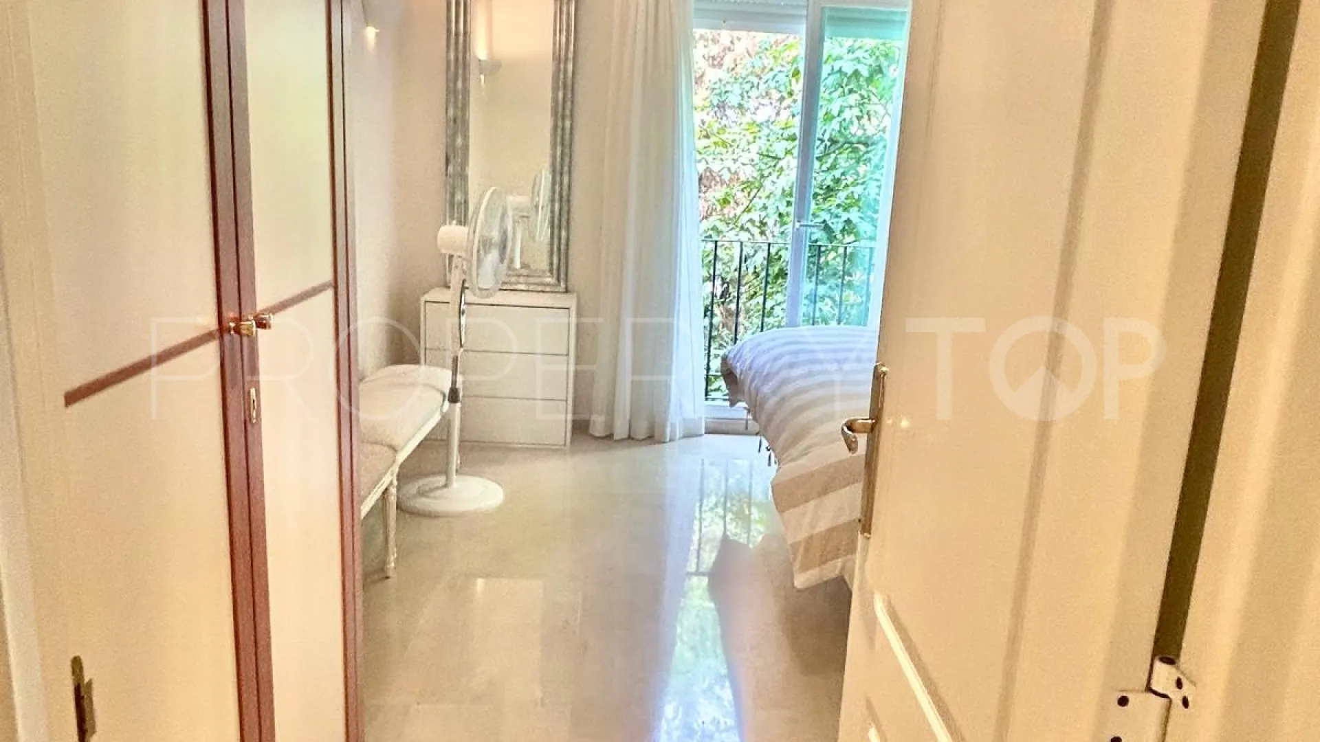 Apartamento de 2 dormitorios en venta en Altos de La Quinta