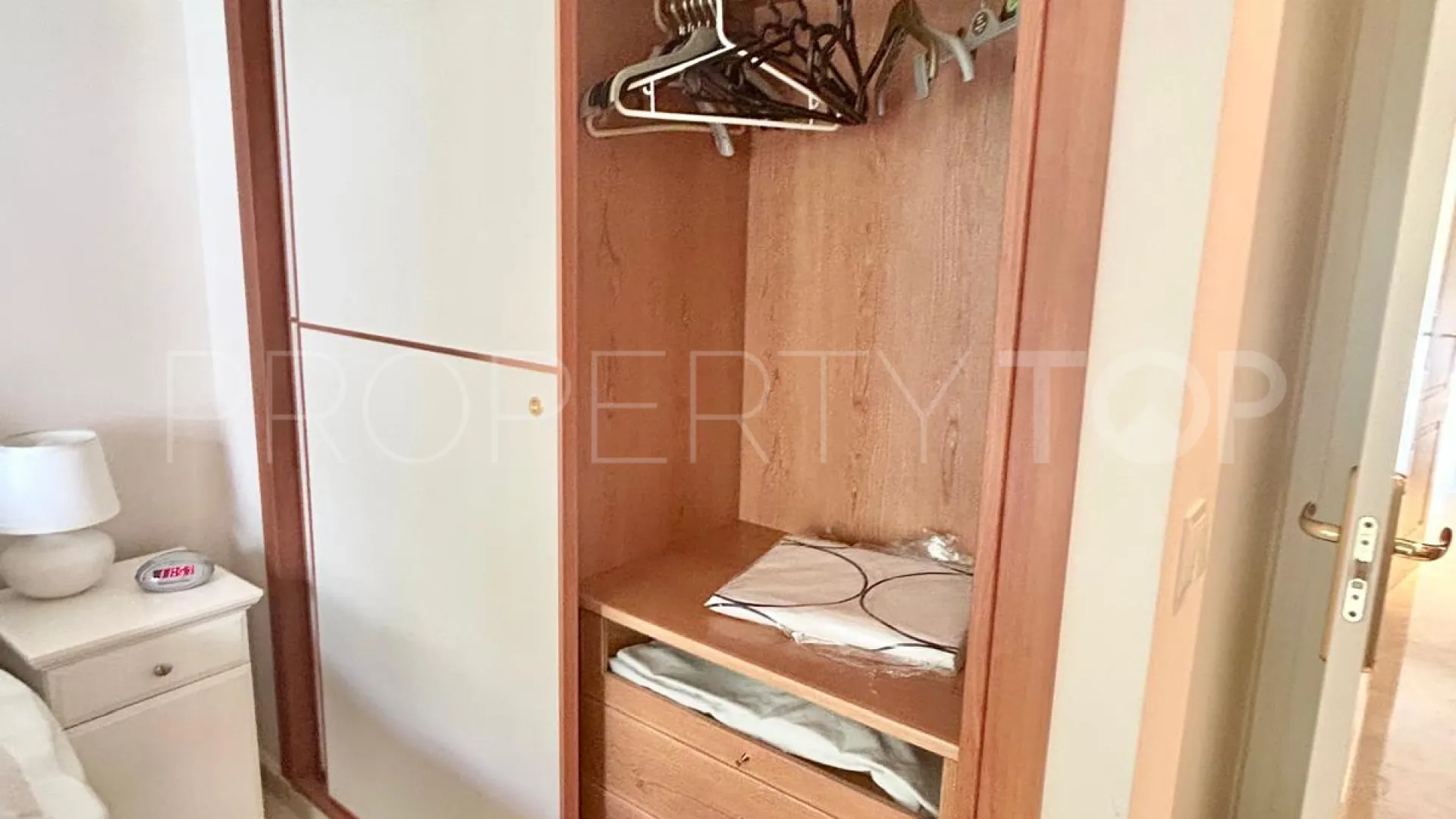 Apartamento de 2 dormitorios en venta en Altos de La Quinta