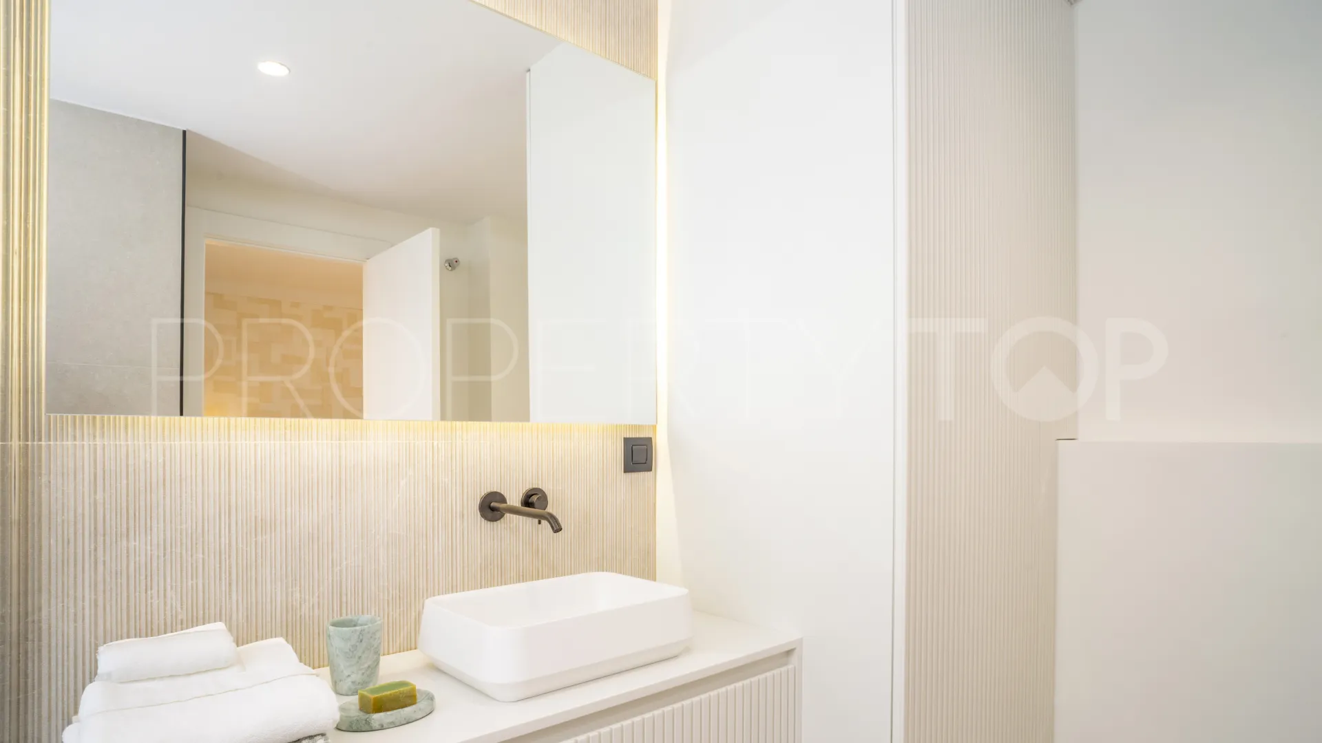 Buy Nueva Andalucia penthouse with 4 bedrooms