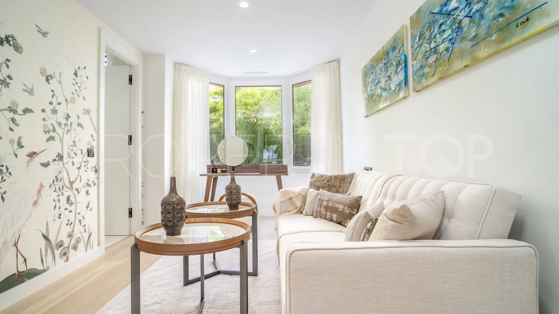 Buy Nueva Andalucia penthouse with 4 bedrooms