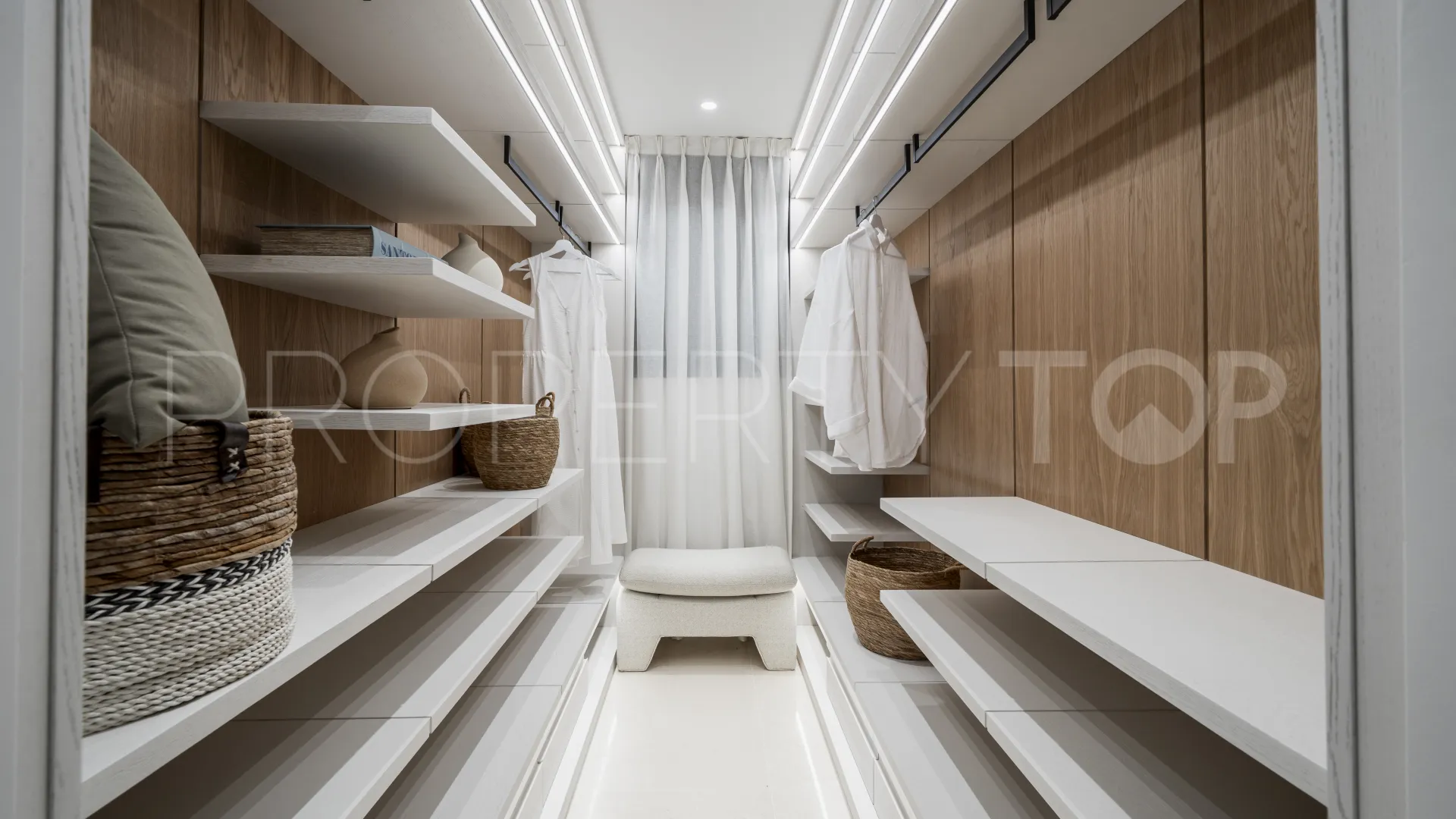 Aloha, apartamento a la venta de 2 dormitorios
