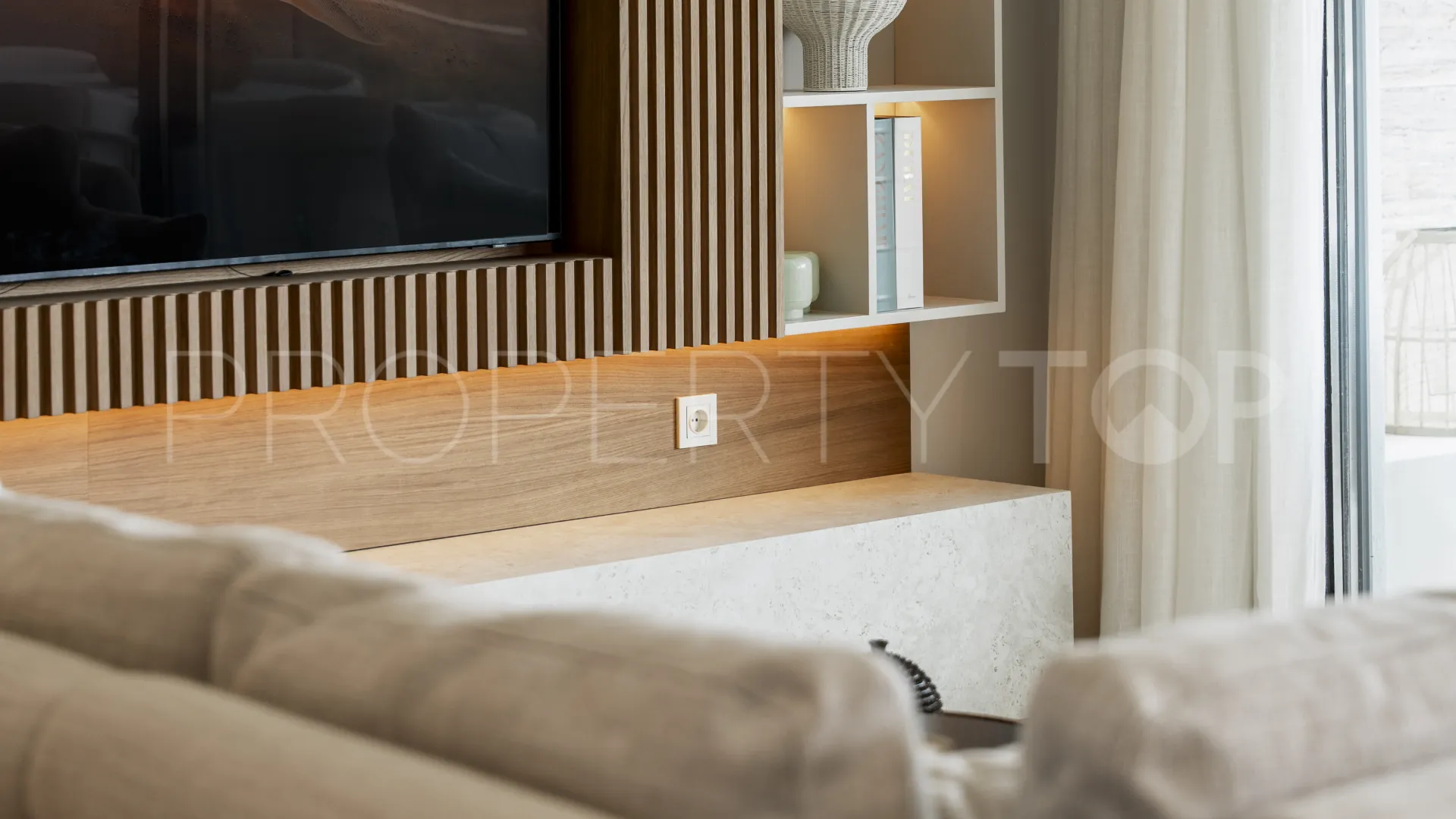 Aloha, apartamento a la venta de 2 dormitorios