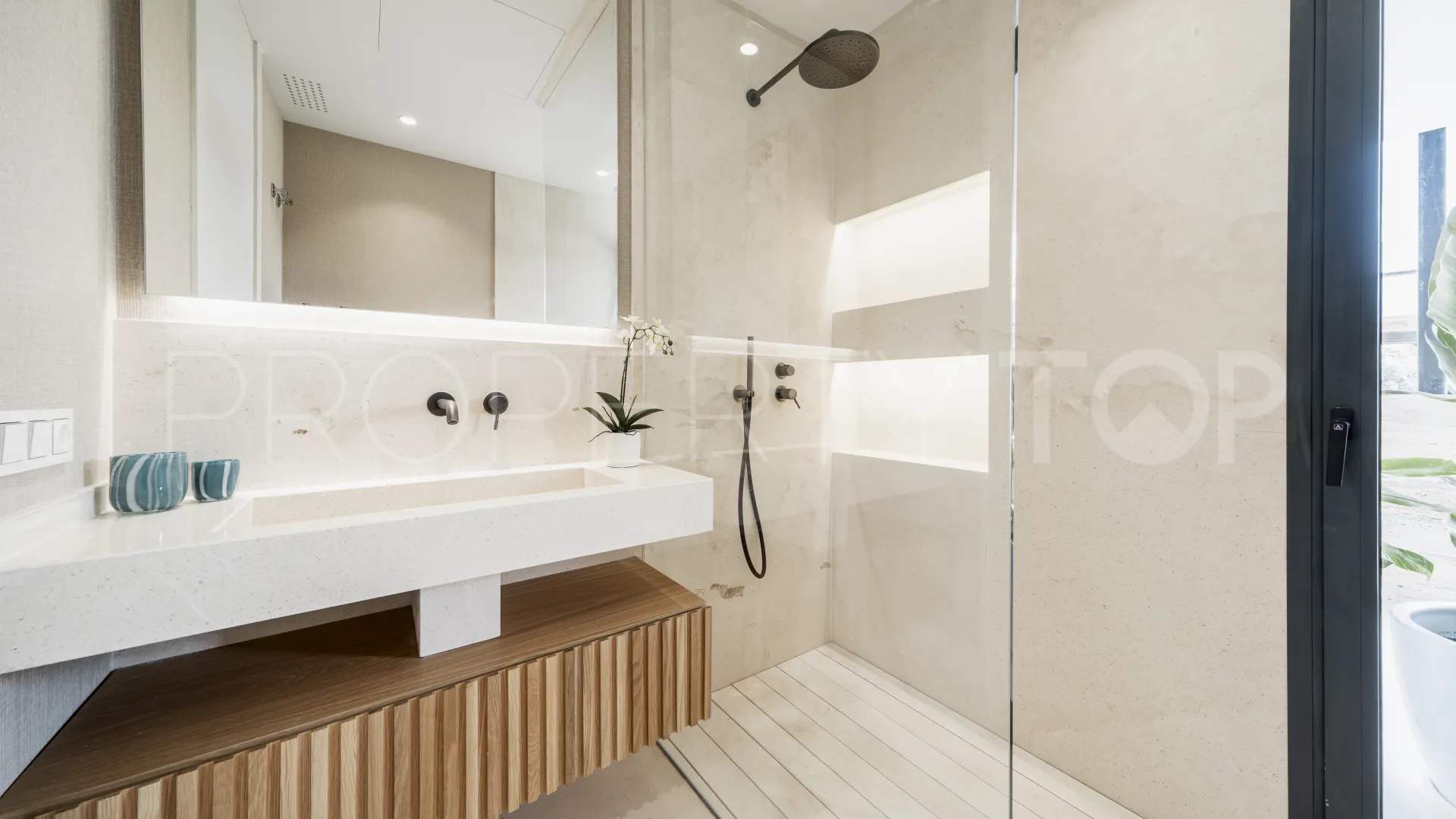 Aloha, apartamento a la venta de 2 dormitorios