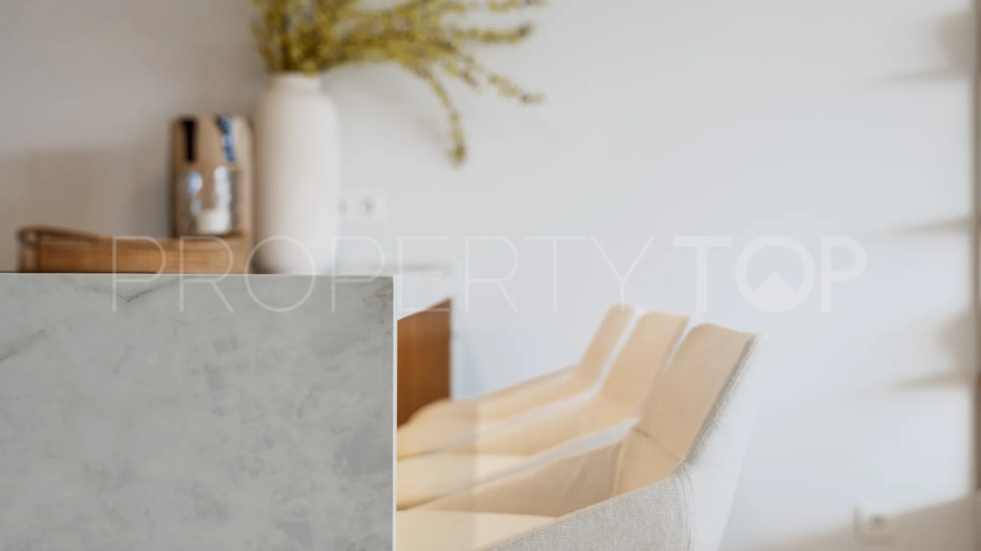 Aloha, apartamento a la venta de 2 dormitorios
