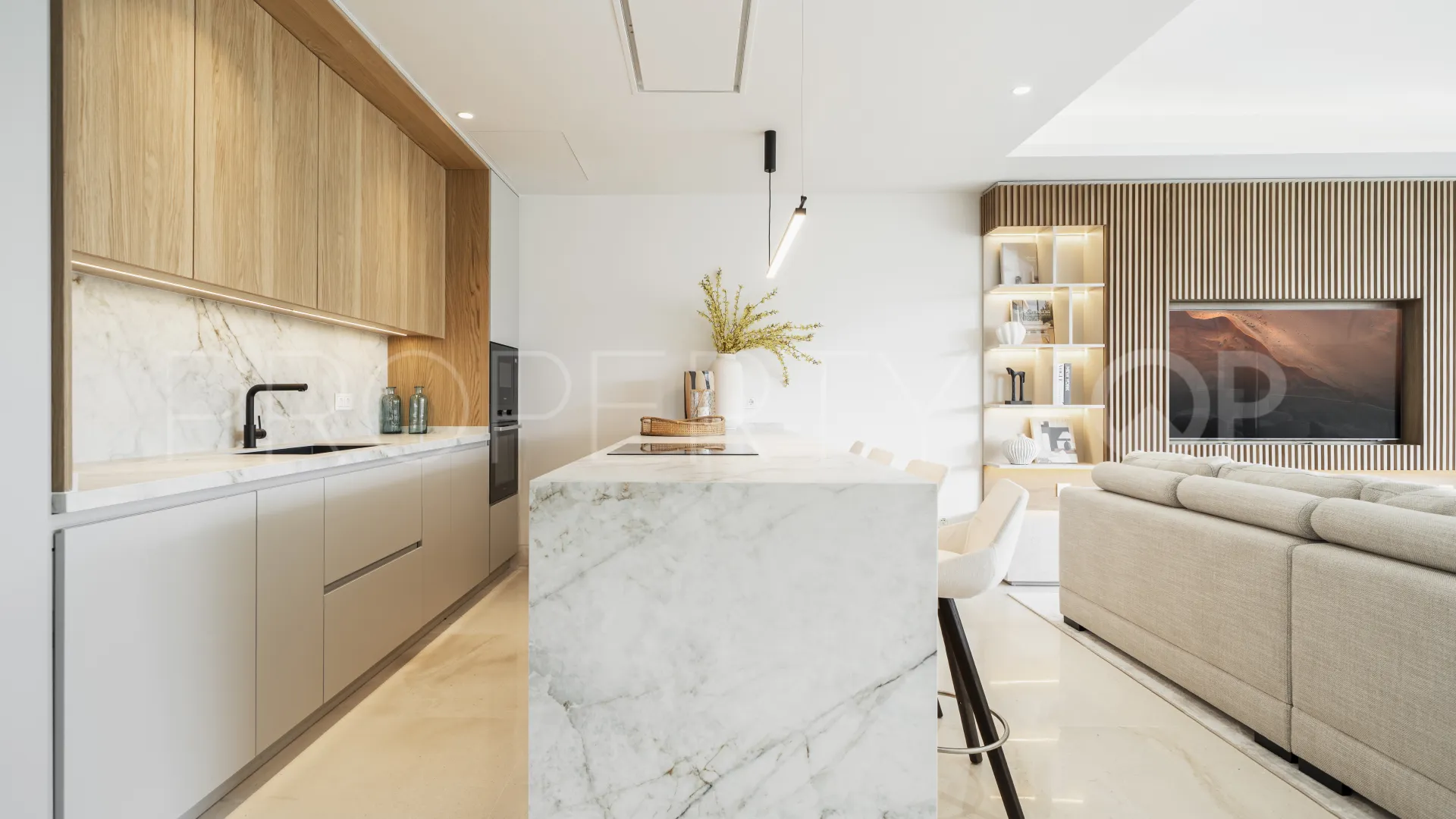 Aloha, apartamento a la venta de 2 dormitorios