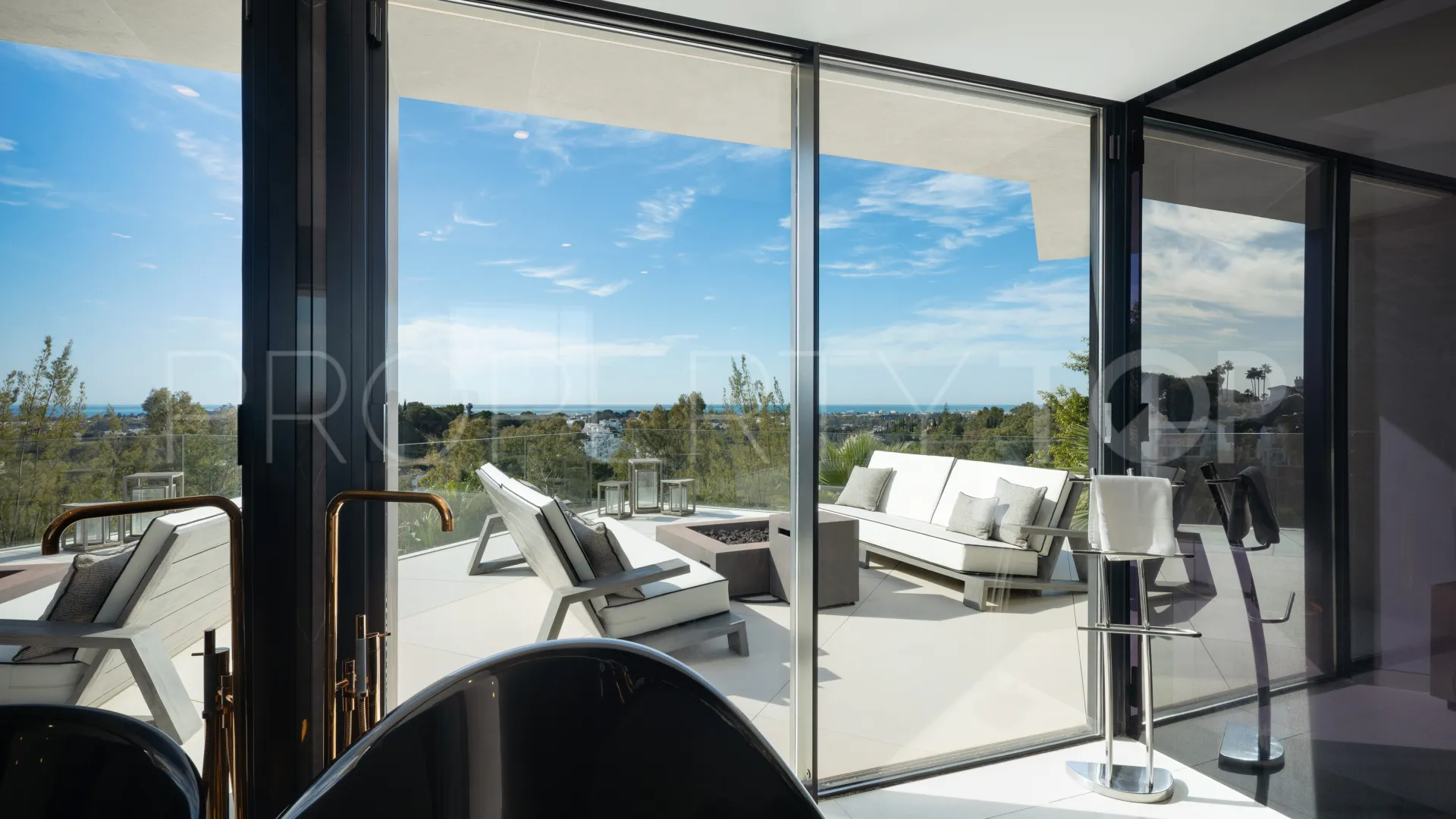 Villa with 5 bedrooms for sale in Benahavis