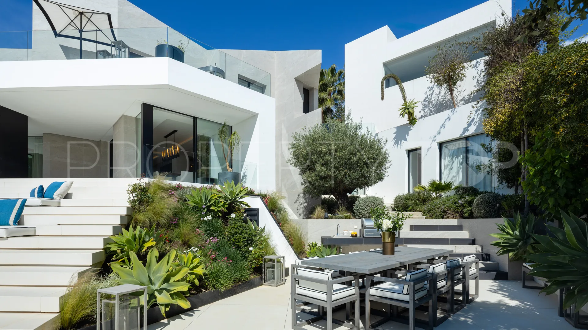 Villa with 5 bedrooms for sale in Benahavis