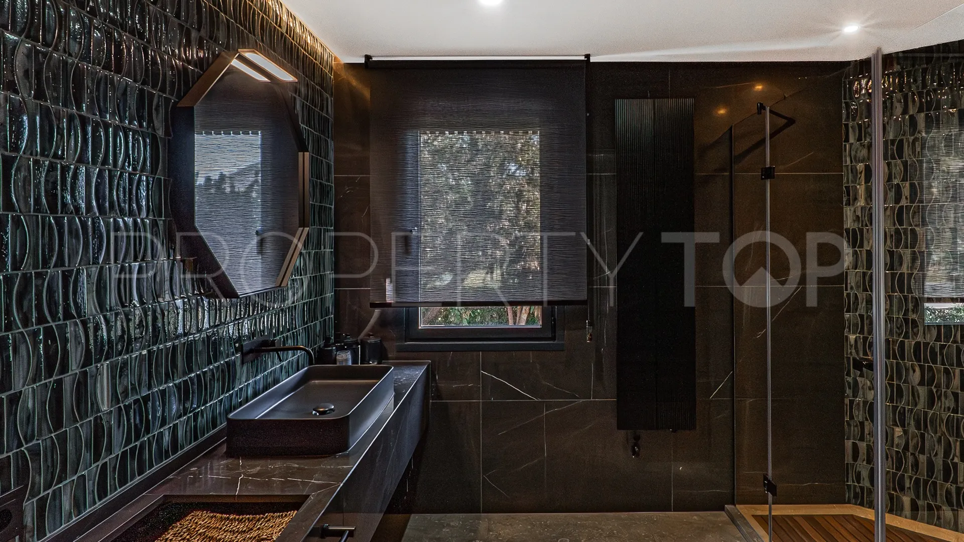 10 bedrooms San Pedro de Alcantara villa for sale
