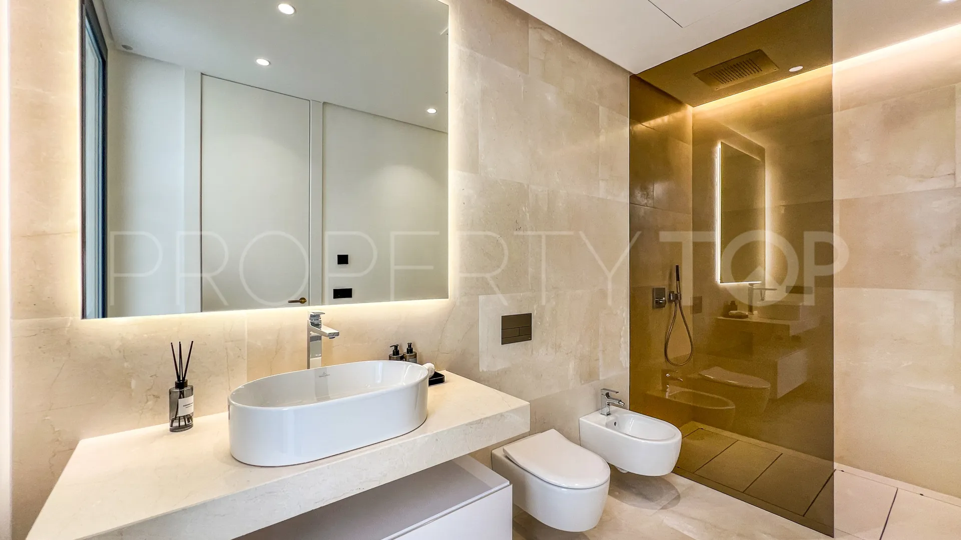 Marbella Golden Mile 6 bedrooms villa for sale