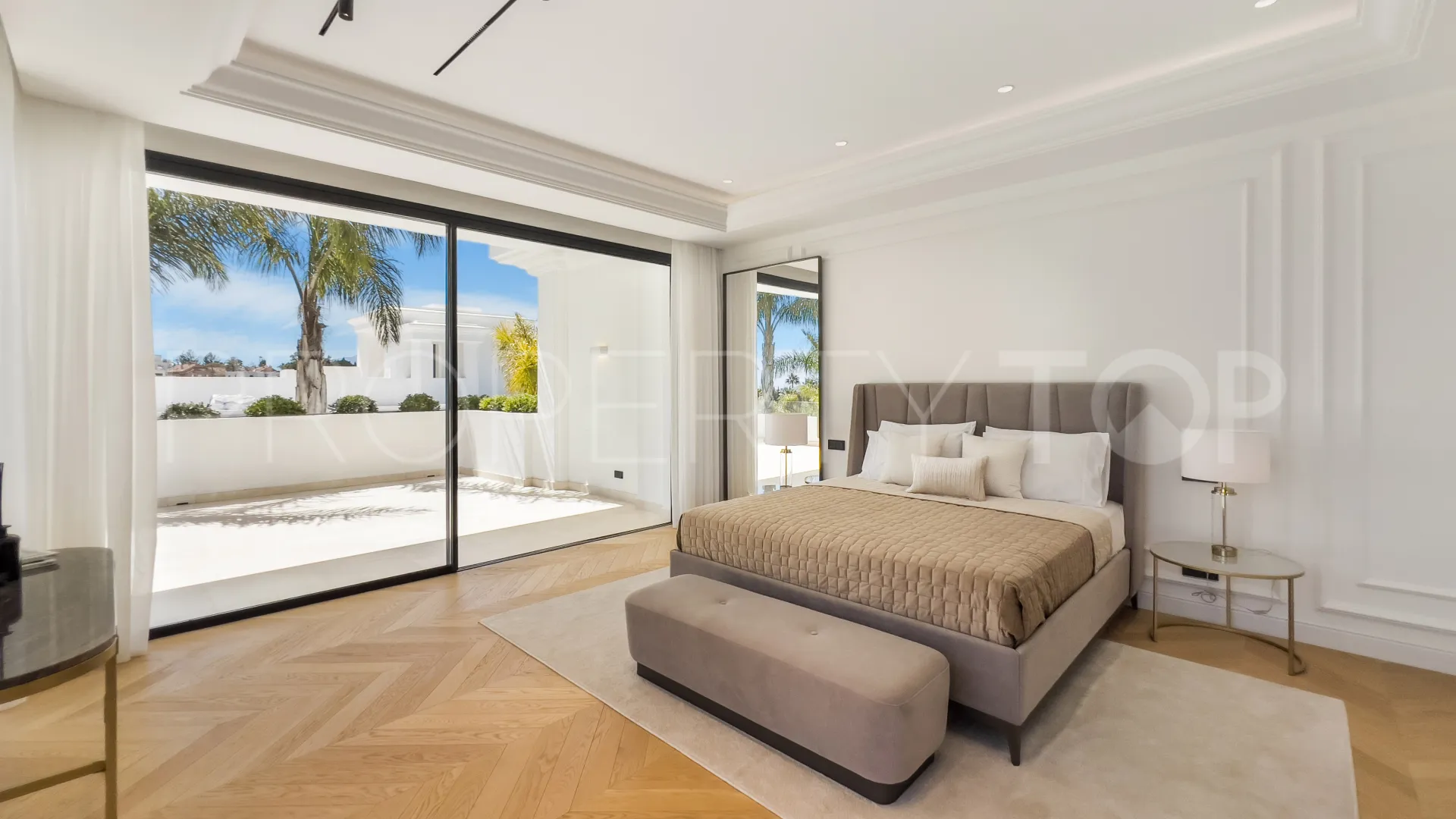 Marbella Golden Mile 6 bedrooms villa for sale