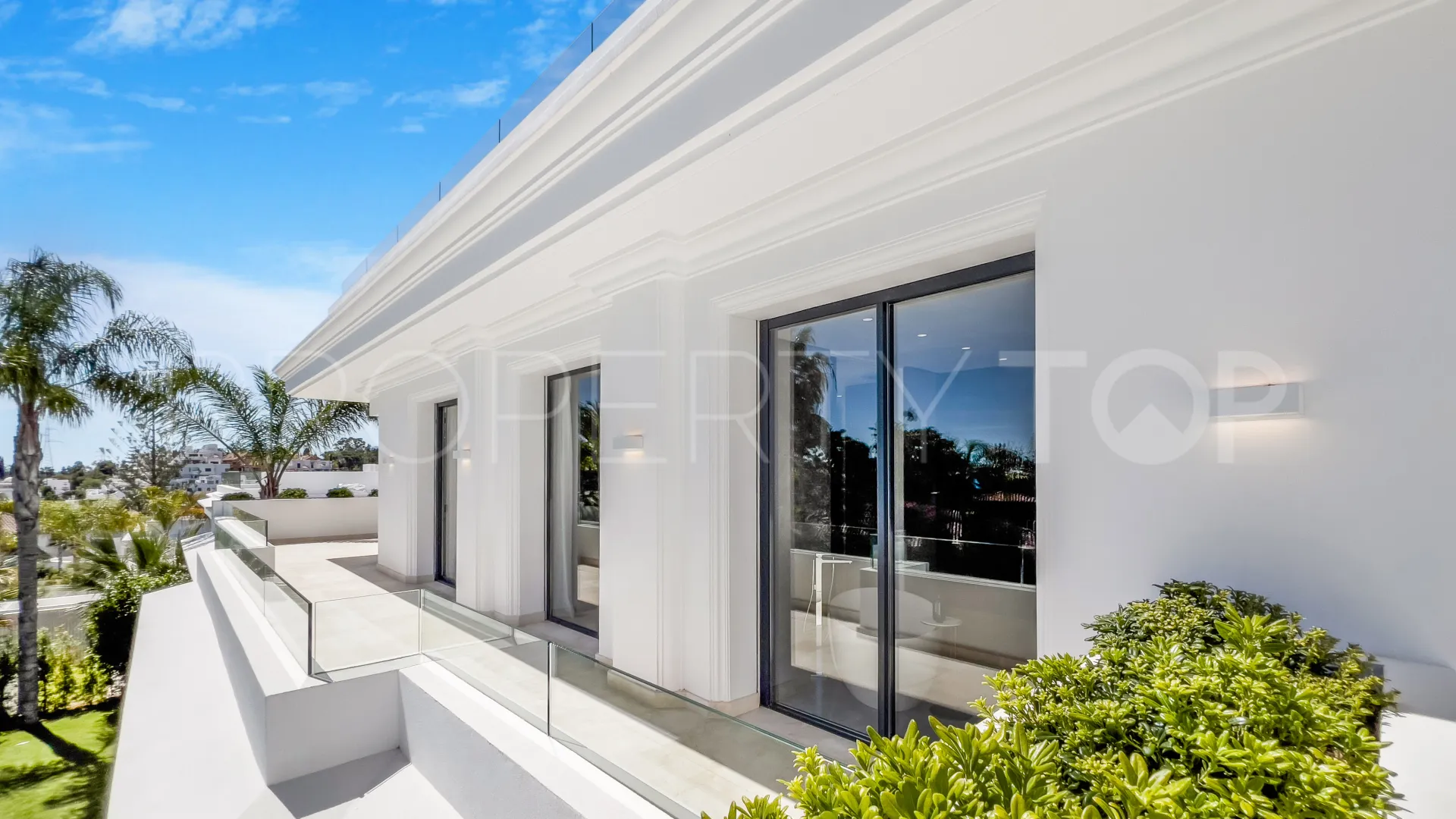 Marbella Golden Mile 6 bedrooms villa for sale